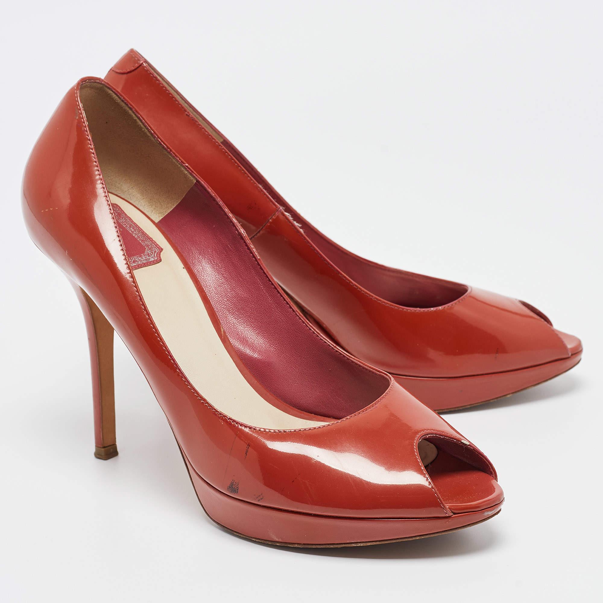 Women's Dior Dark Orange Patent Leather Miss Dior Pumps Size 41 For Sale