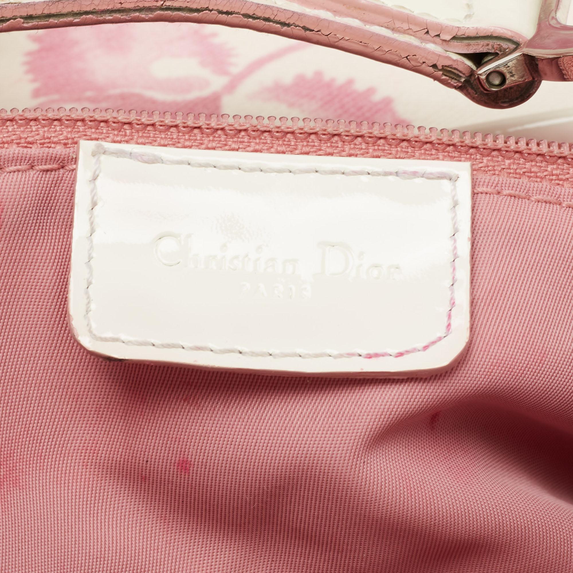 Dior Satteltasche aus bedrucktem Segeltuch und Lackleder in Dunkelrosa/Weiß (Beige)