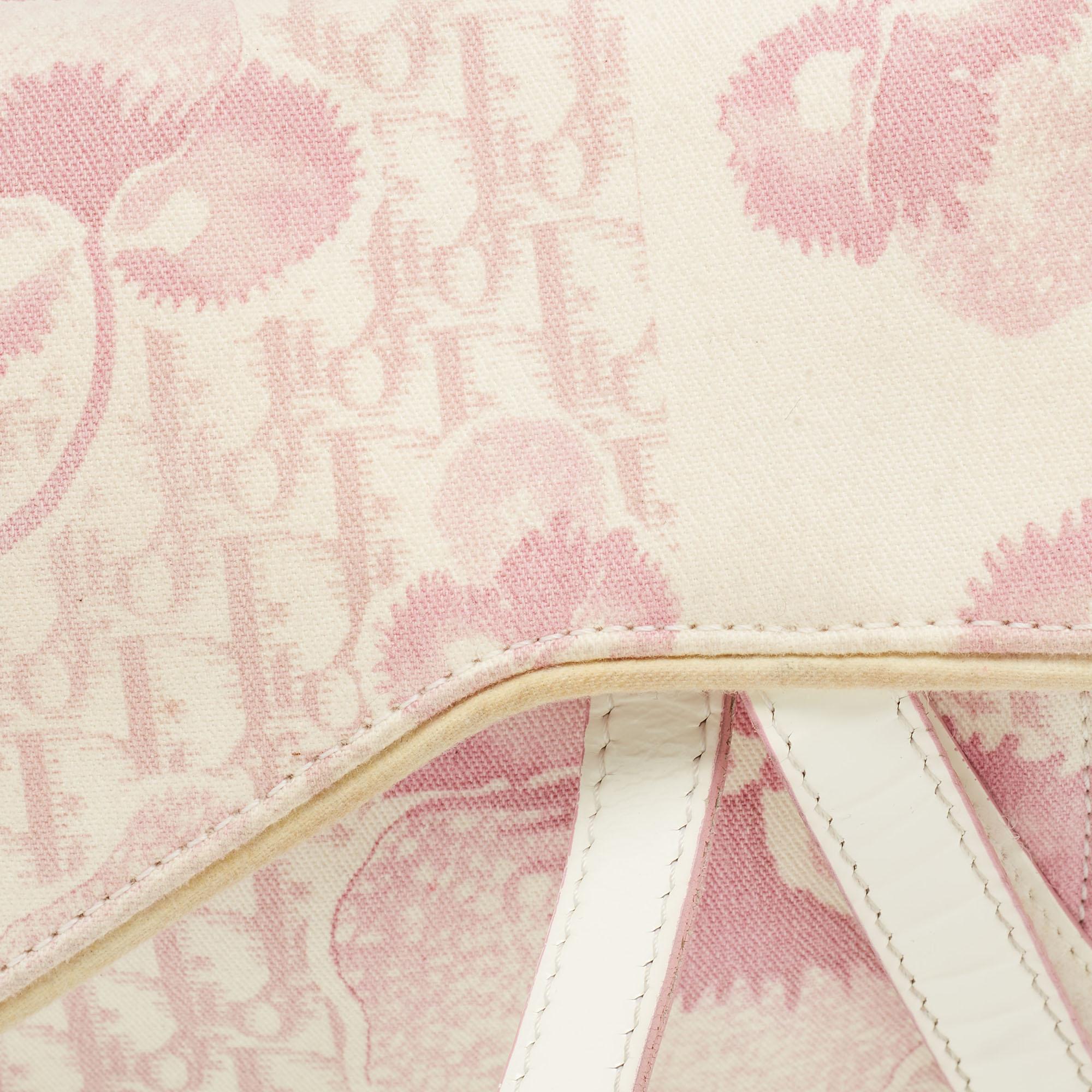 Dior Satteltasche aus bedrucktem Segeltuch und Lackleder in Dunkelrosa/Weiß Damen