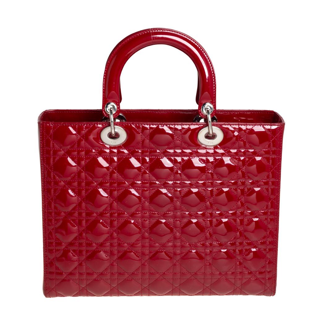 Dior Dunkelrot Cannage Lackleder Große Lady Dior Tote im Zustand „Gut“ in Dubai, Al Qouz 2