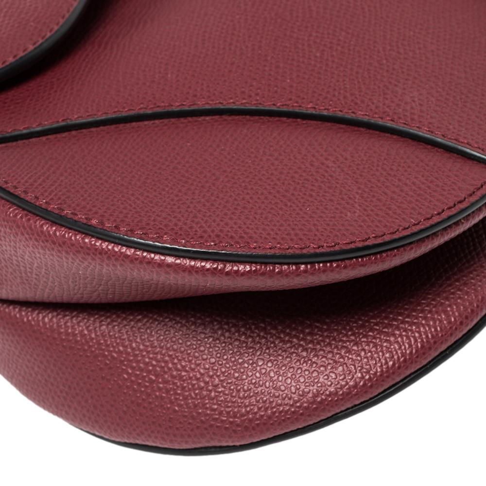 Dior - Sac à dos en cuir rouge foncé 7