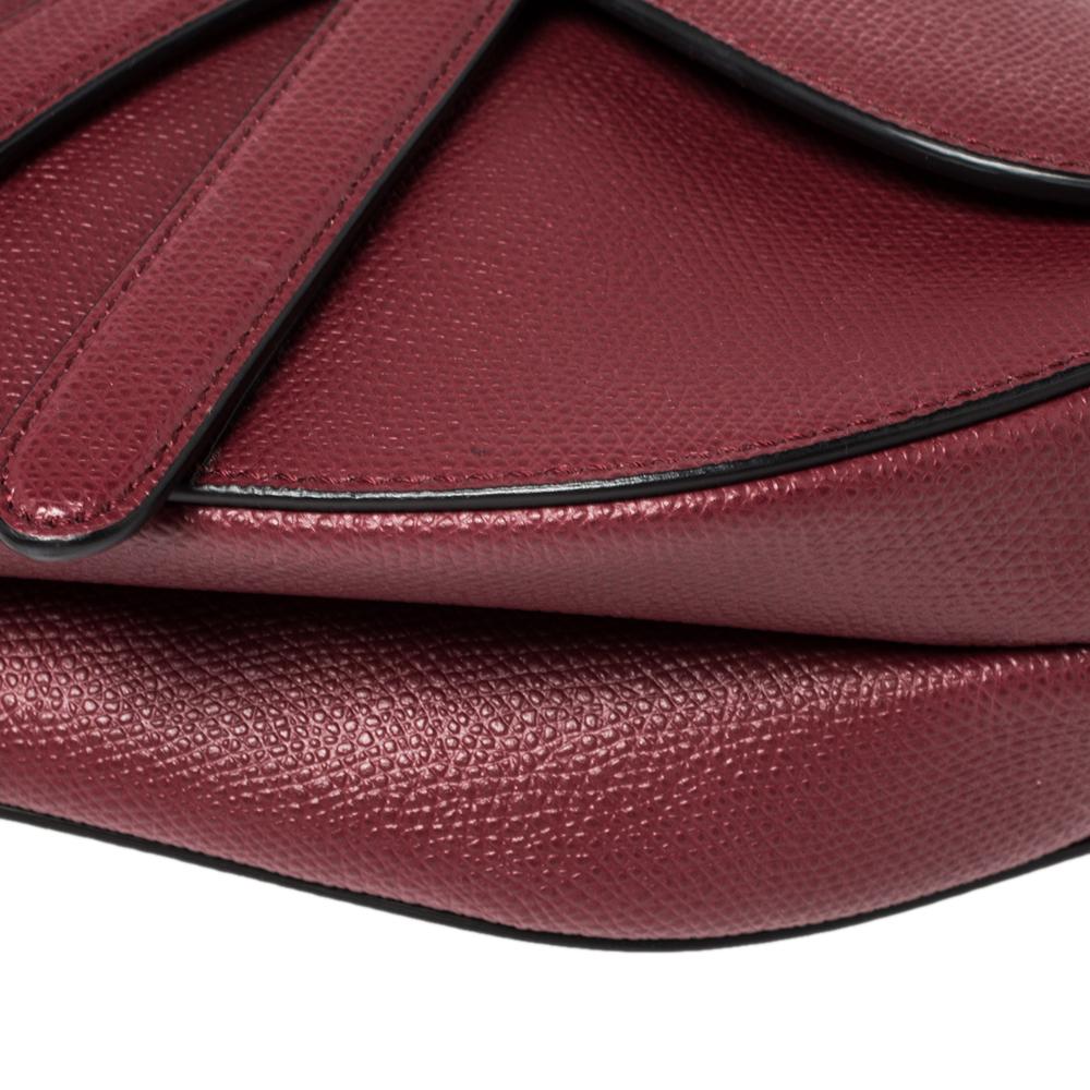 Dior - Sac à dos en cuir rouge foncé 8