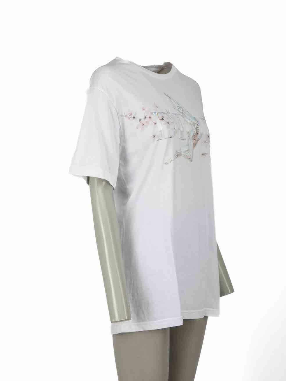 CONDITION is Very good. Minimal wear to top is evident. Minimal wear to front neckline, front and back of hemline where stains is evident on this used Dior designer resale item.
  
Details
Dior x Kim Jones
Pre-Fall 2019
White
Cotton
T-shirt
Sorayama