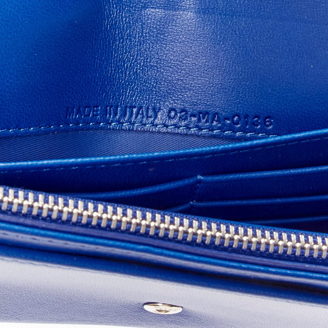 DIOR Diorama Cerulean Blaues gestepptes Crossbody Wallet auf Kette Clutch Tasche im Angebot 5