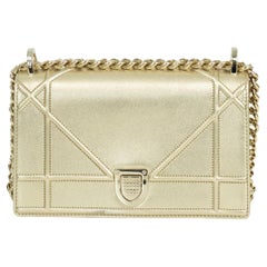 DIOR Diorama Shoulder bag in Gold Leather