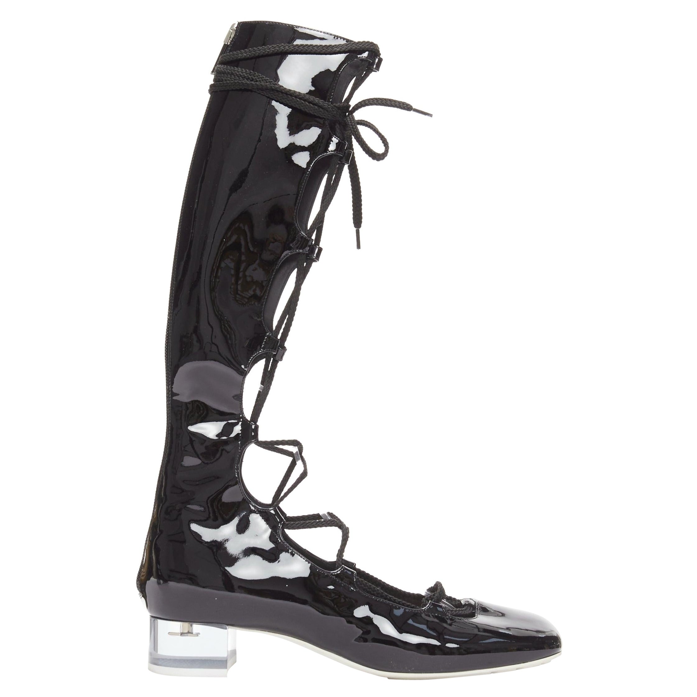 DIOR Diorarty Silber Star Lucite Heels mit Sternenbesatz aus schwarzem Lackleder EU38,5 im Angebot