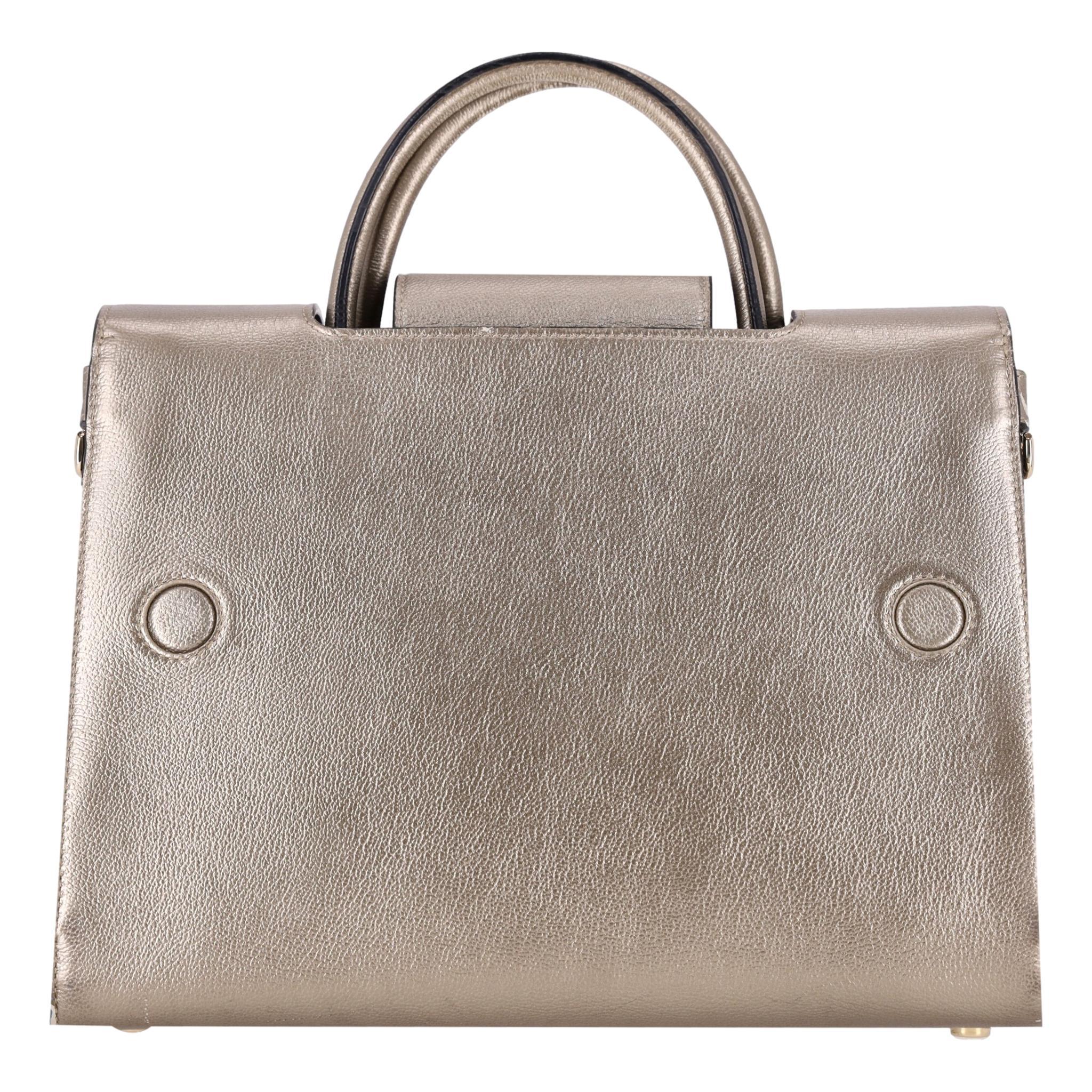 Sac à rabat moyen Dior Diorever en cuir métallisé Bon état - En vente à London, GB
