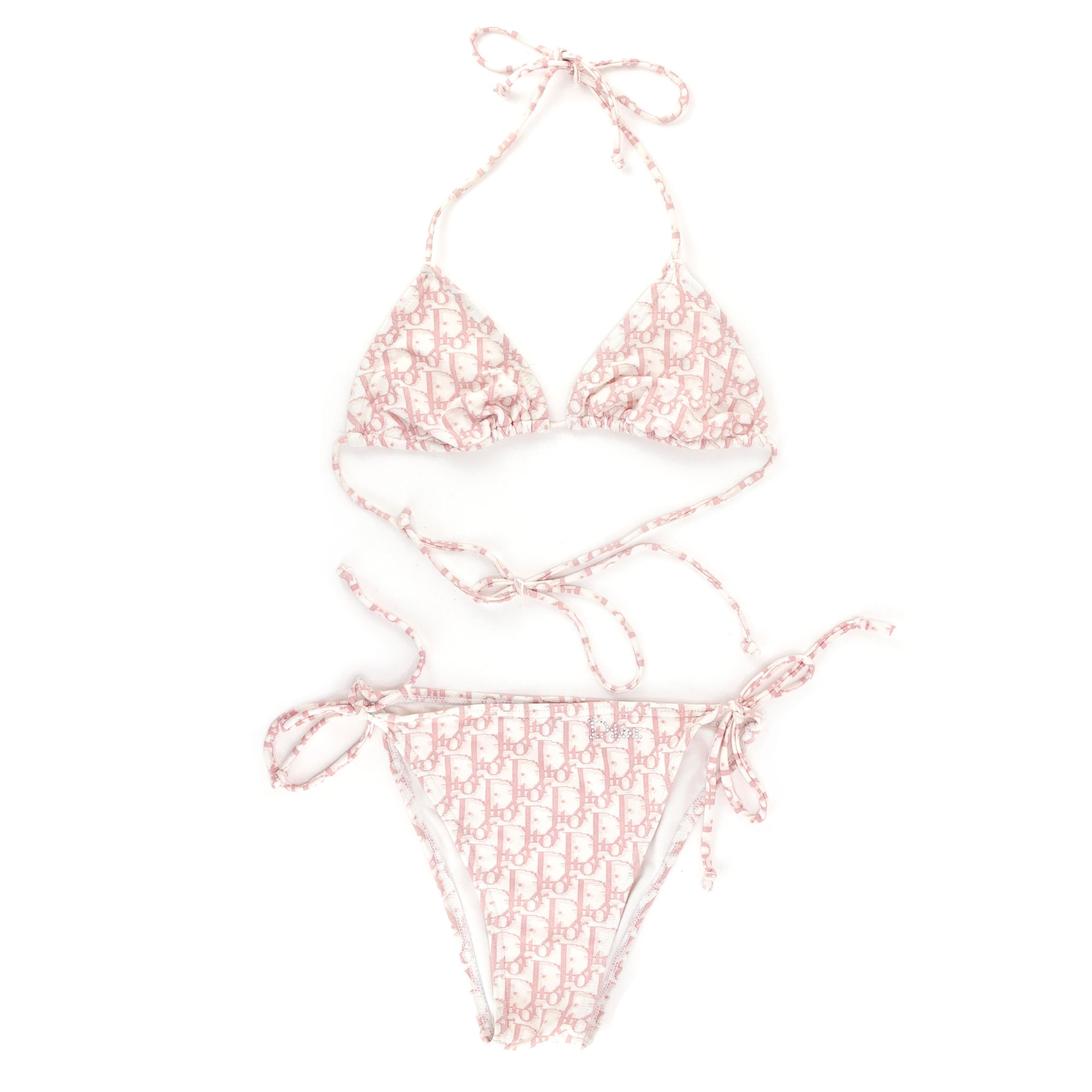 RARE Christian Dior by John Galliano two-piece swimsuit / bikini in the iconic Diorissimo oblique monogram color pink and white, crystal embellished Dior logo, from 2003/2004 spring/summer collection. Size M.

Condition:
Really good.