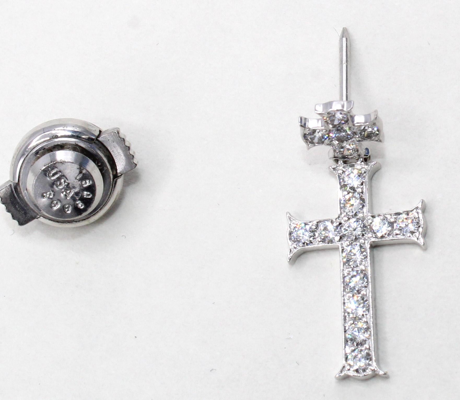 dior lapel pin