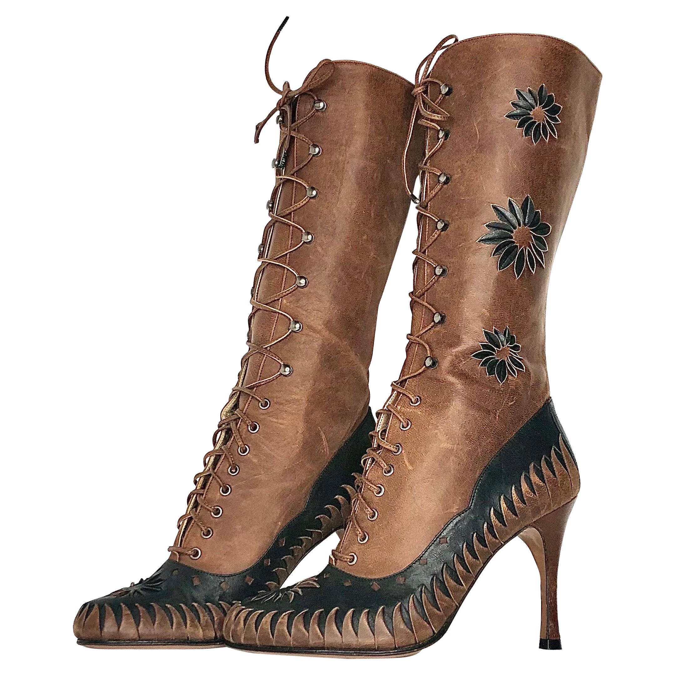 Dior Herbst 2000 Galliano Vintage Floral Ausschnitt Laceup Western Heeled Stiefel 37