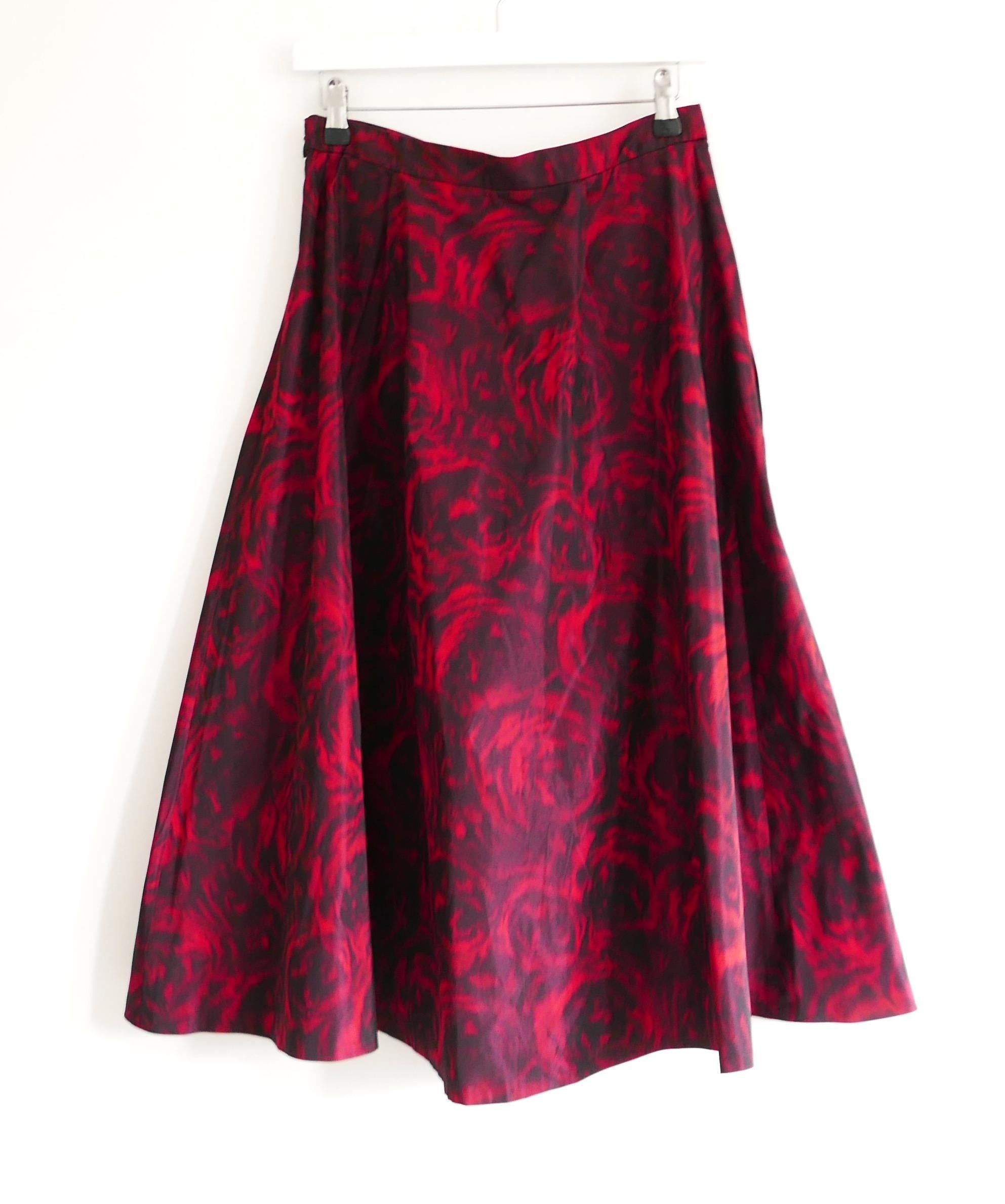 Women's Dior Fall 2021 Blurred Rose Print Taffeta Midi Skirt For Sale