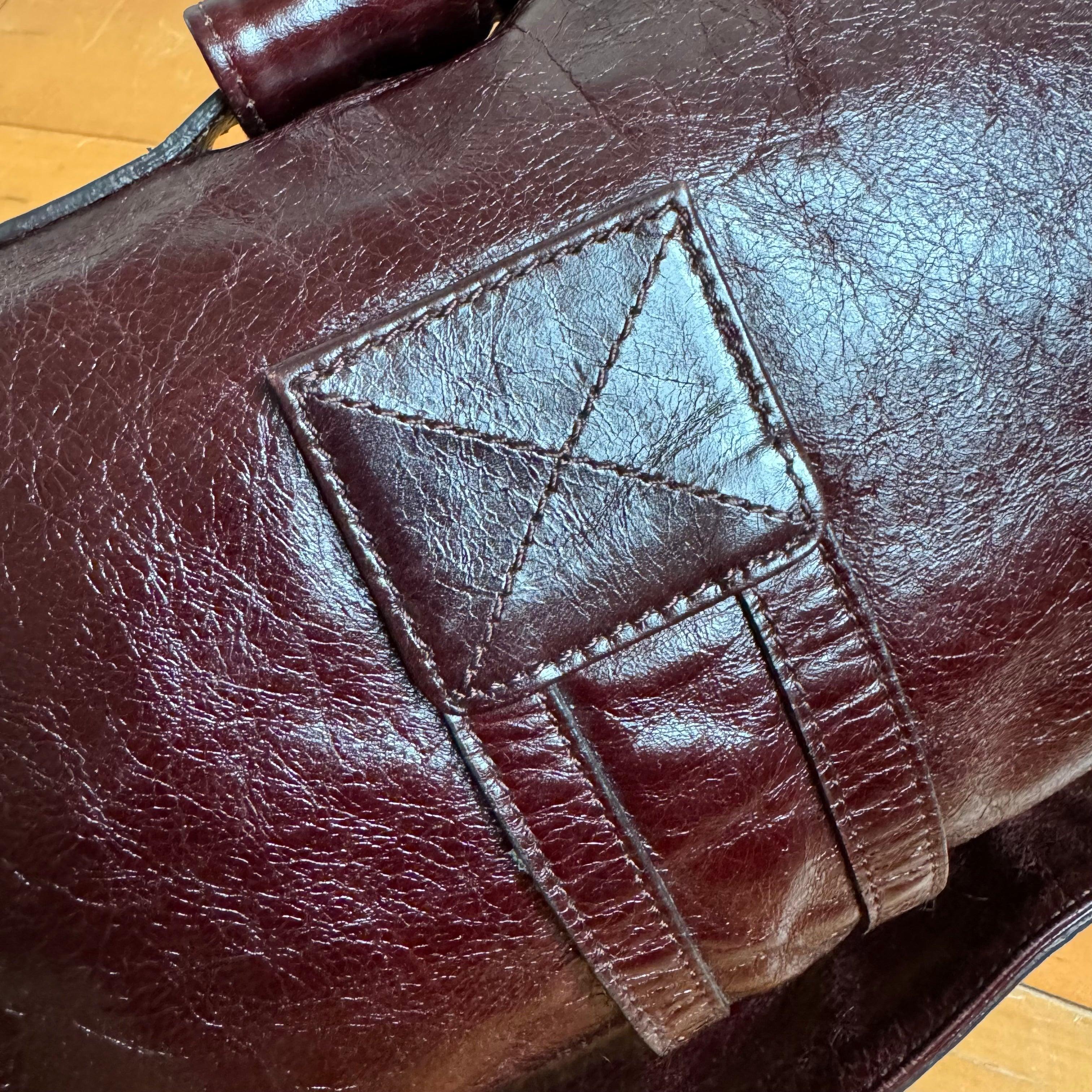 Dior Flight Medium Shoulder Bag Wine Burgundy Crumpled Patent Lambskin Leather For Sale 5