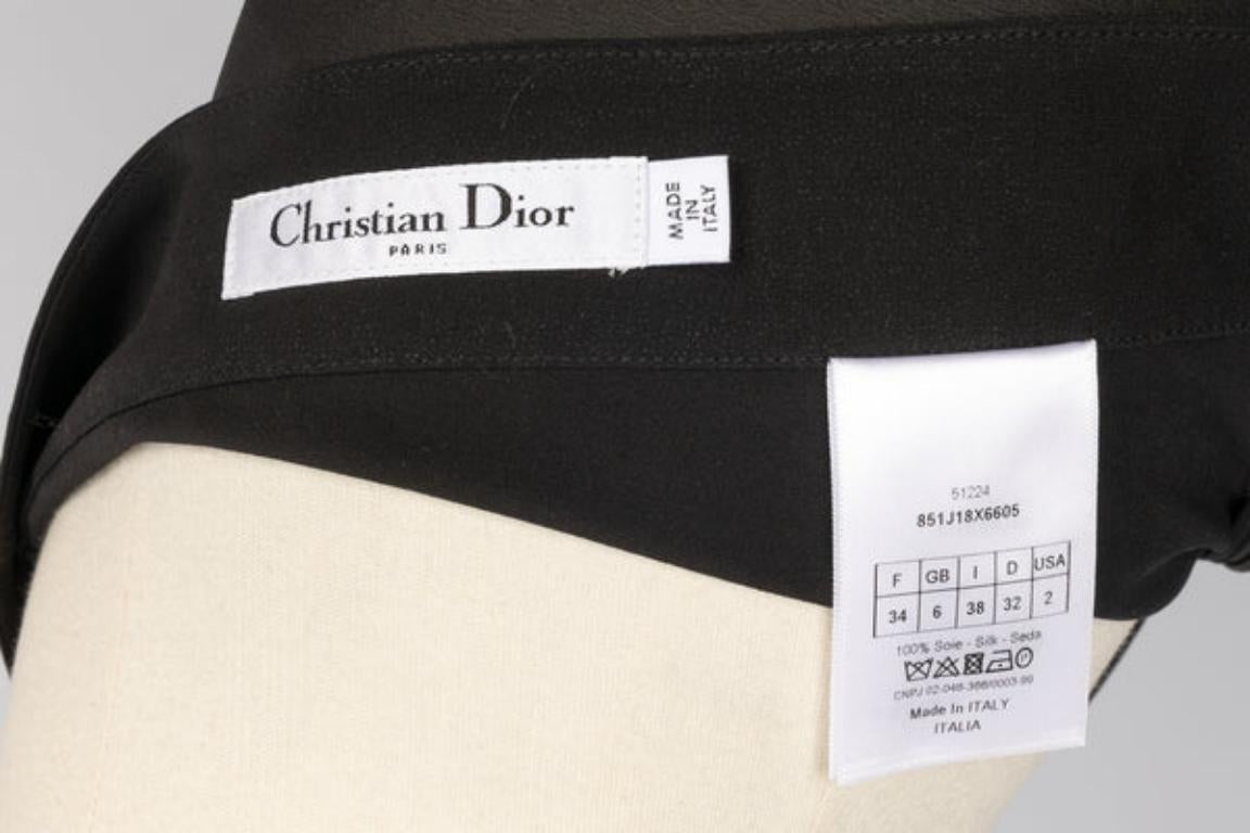 Dior Rock aus geblümter Seide in schwarzem Musselin im Angebot 3