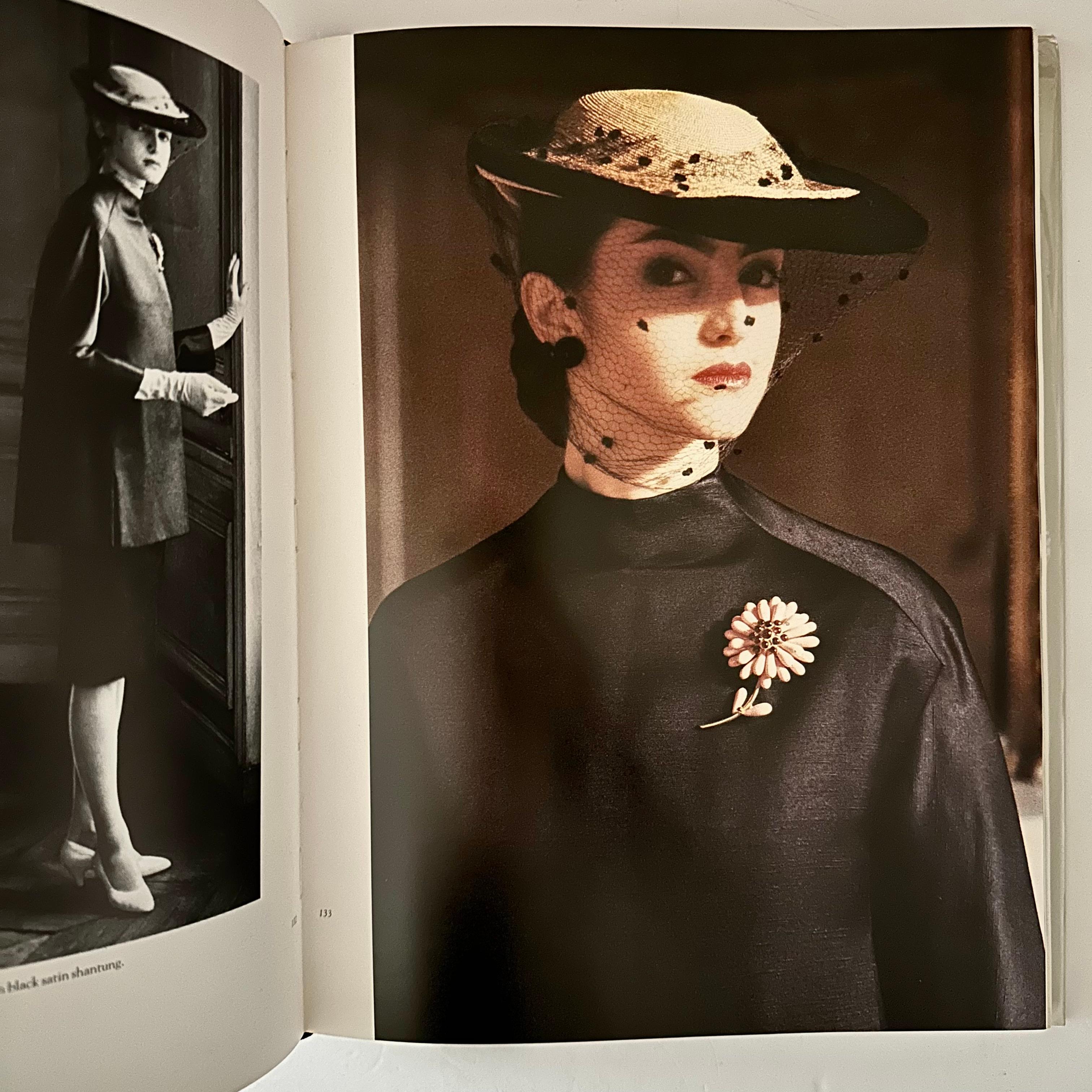 Fin du 20e siècle Dior - Françoise Giroud - 1ère édition américaine,  New York, 1987 en vente