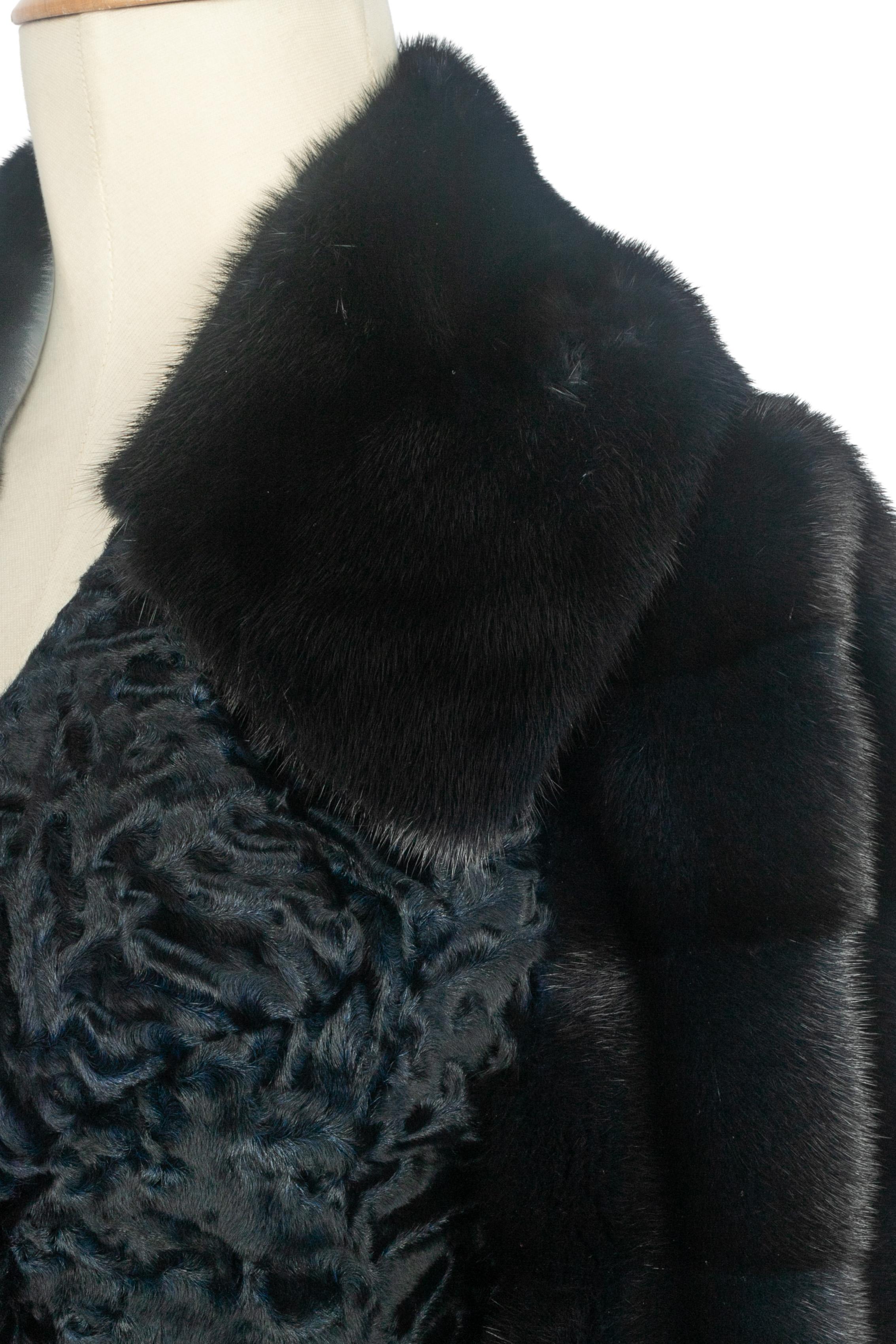 Manteau de fourrure Dior en vente 3