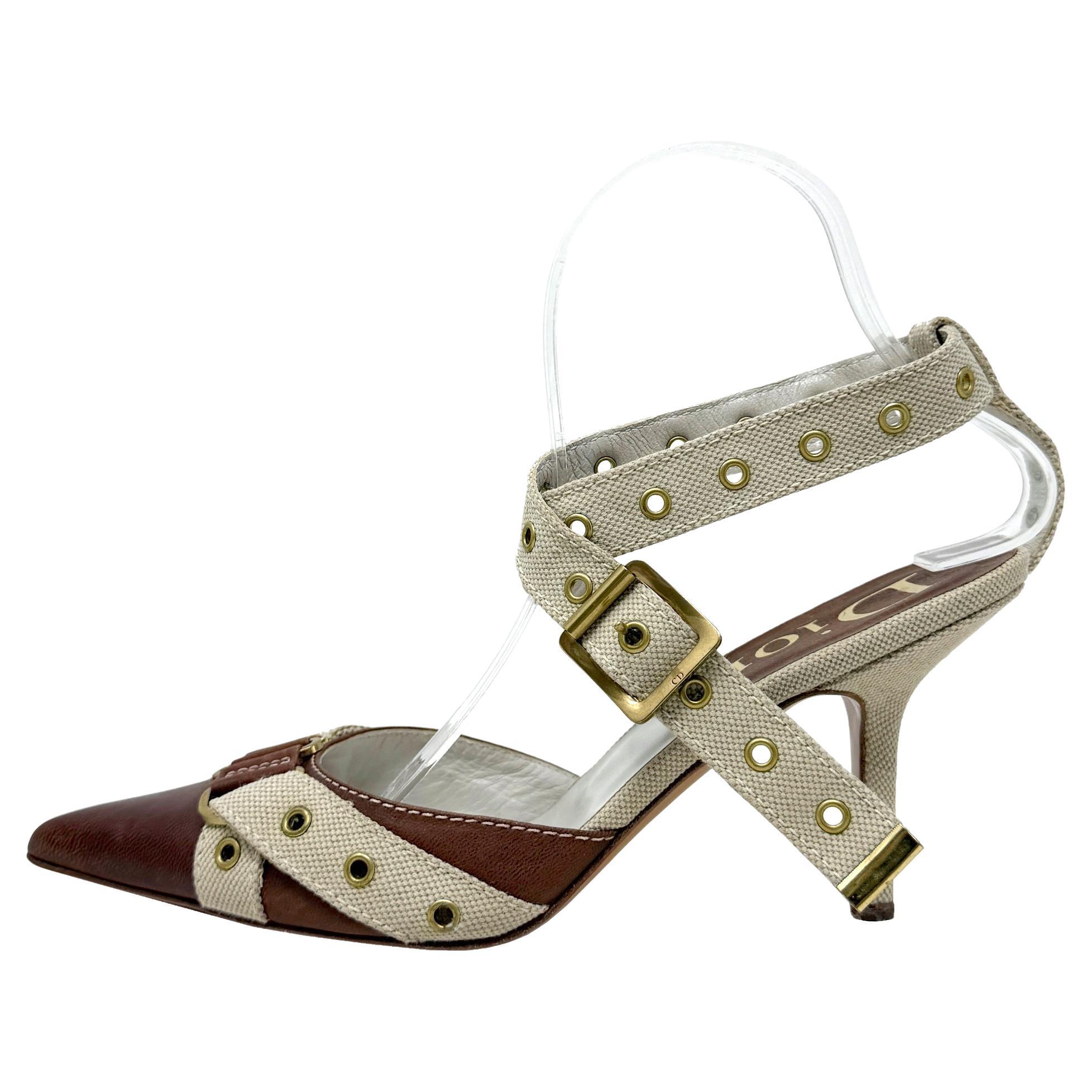 Dior Galliano Era 2002 Canvas Leather Grommet Heels Slingback 38.5 en vente