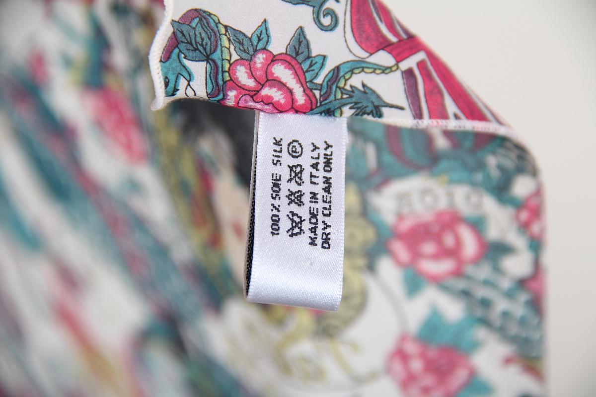 Pañuelo de seda Dior Gitane Gipsy 2004 Galliano en venta 1