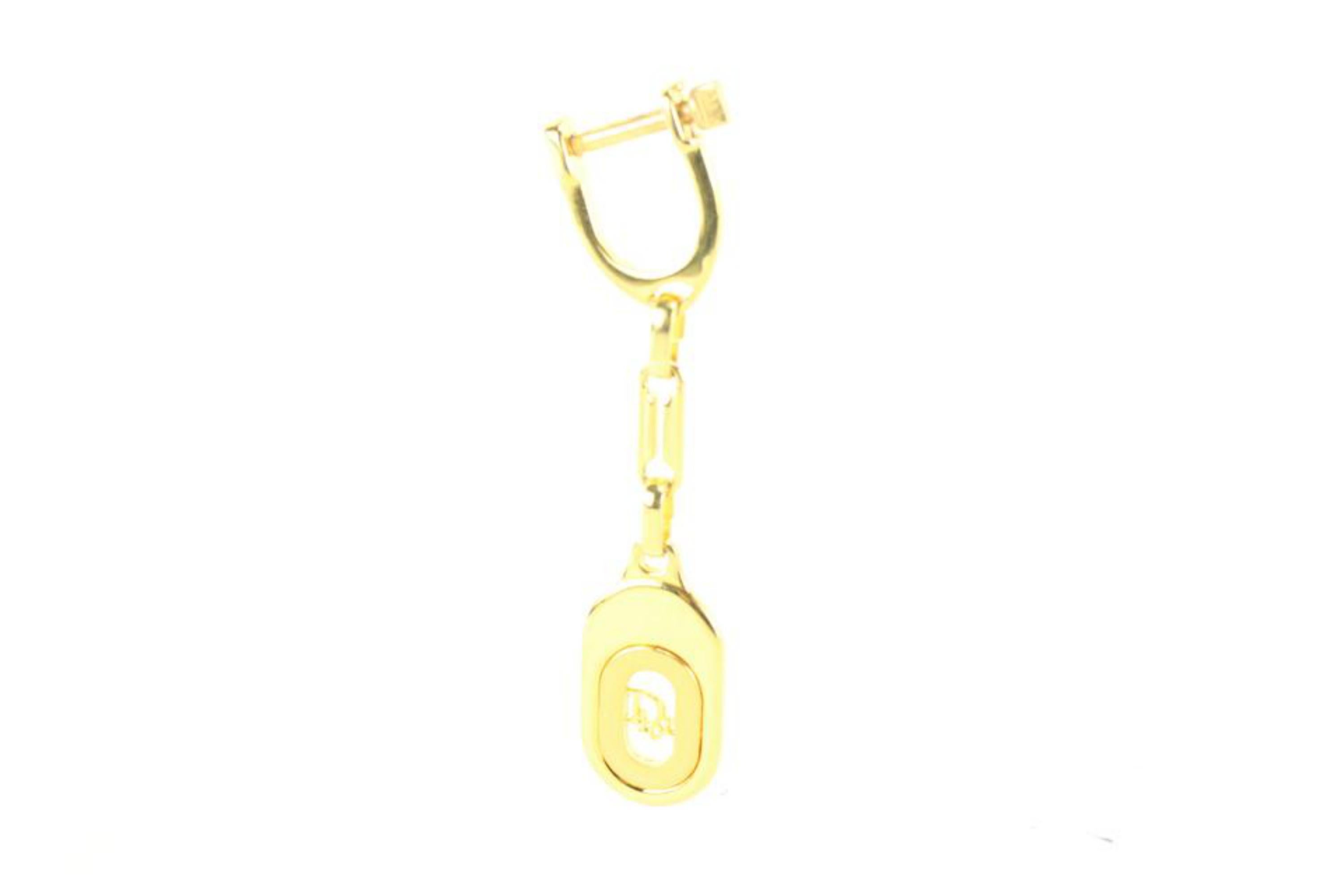 Dior Pendentif porte-clés logo en or 70d429s en vente 7