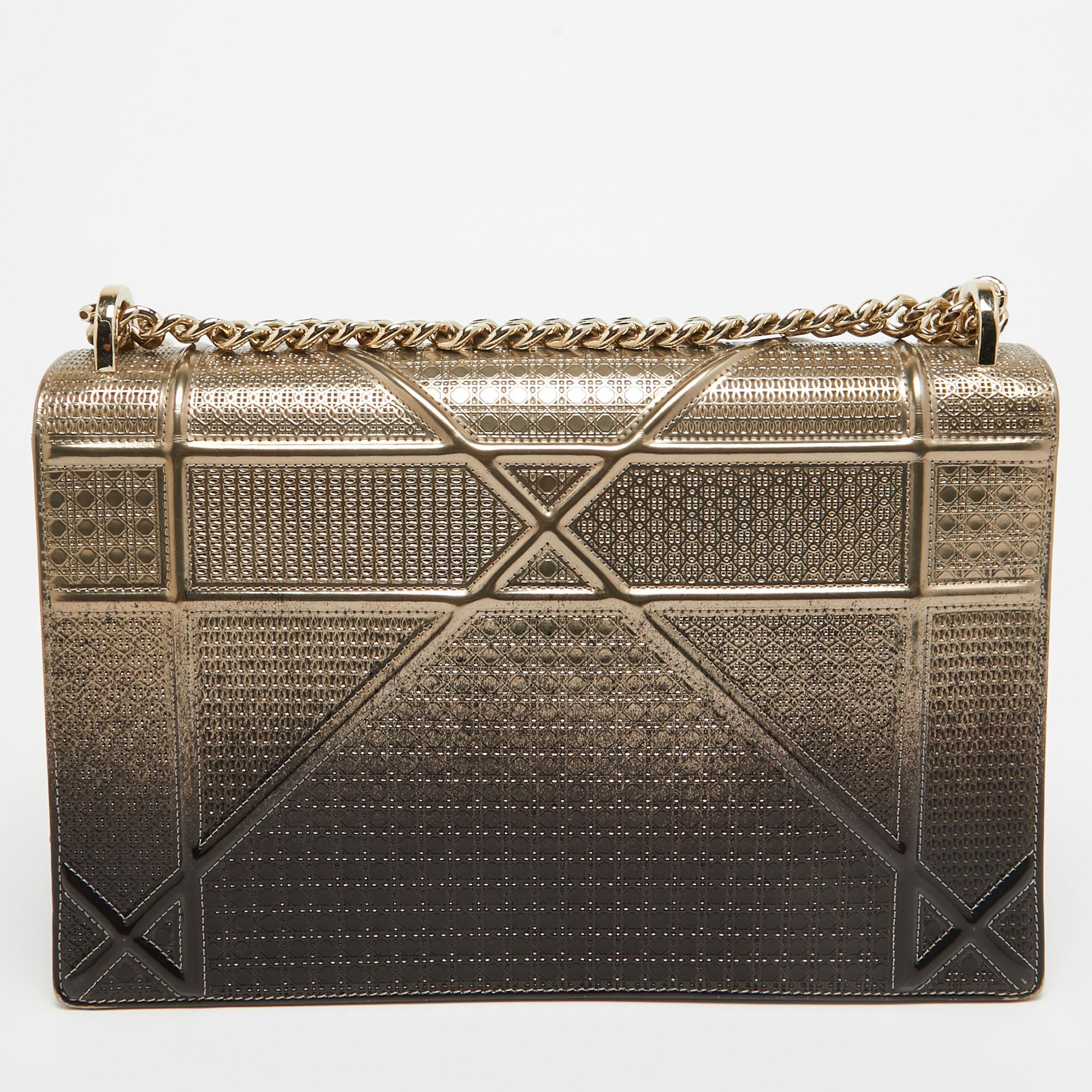 Dior Gold/Dark Brown Ombre Patent Leather Large Diorama Shoulder Bag en vente 1
