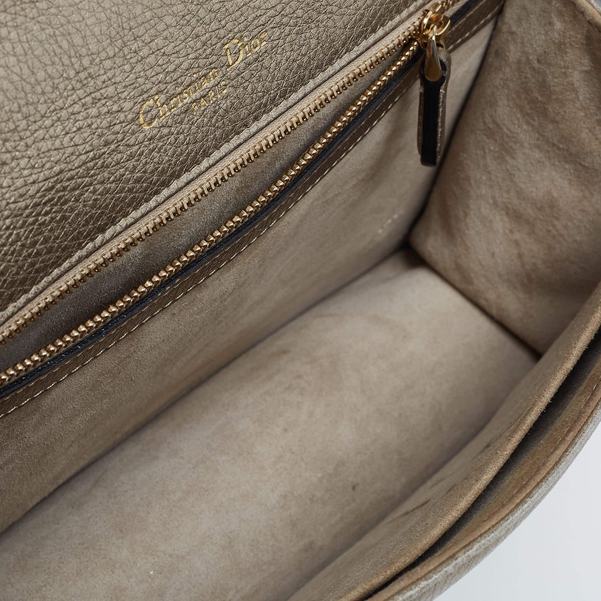 Dior Gold Leather Medium Diorama Flap Shoulder Bag For Sale 8