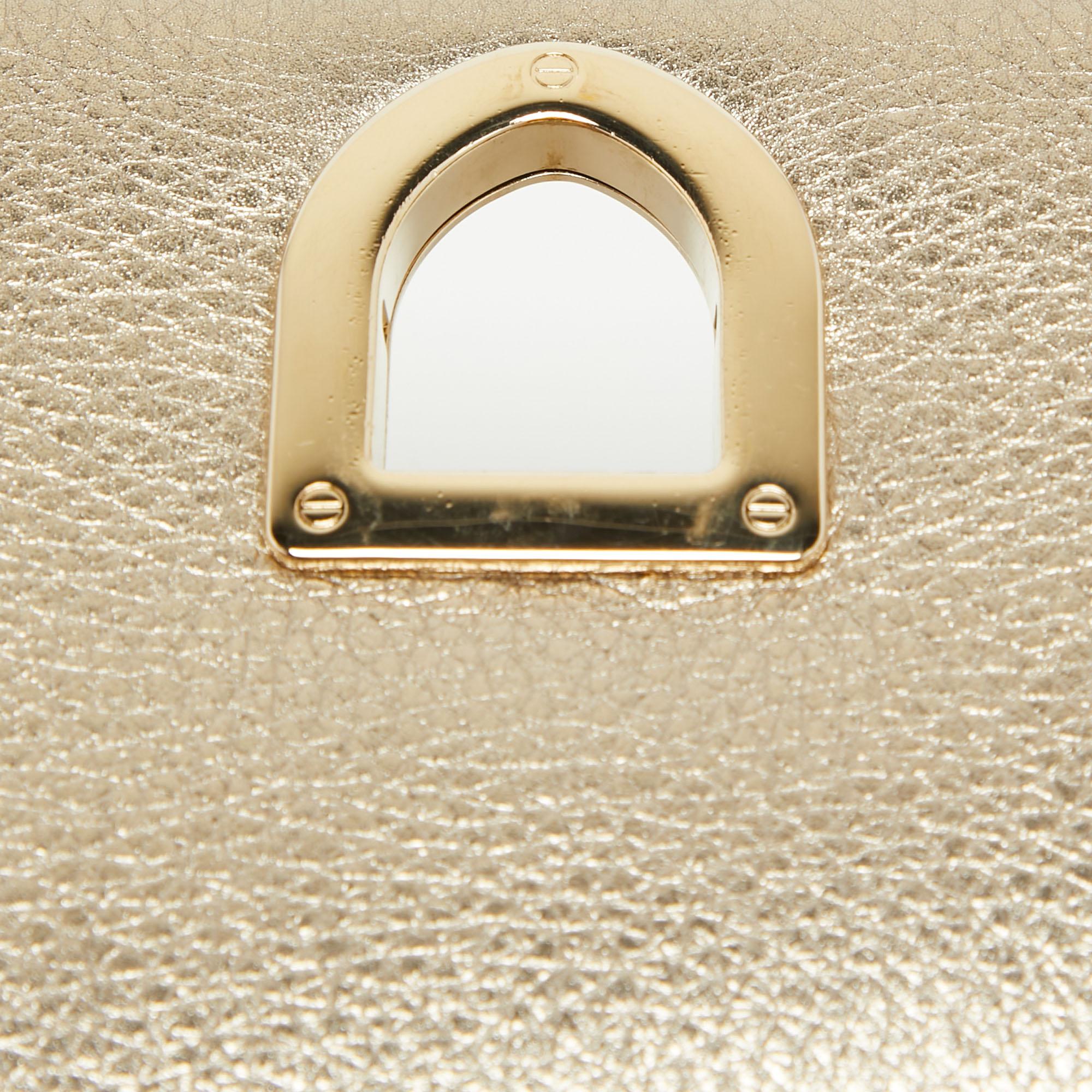 Dior Gold Leather Medium Diorama Shoulder Bag For Sale 2