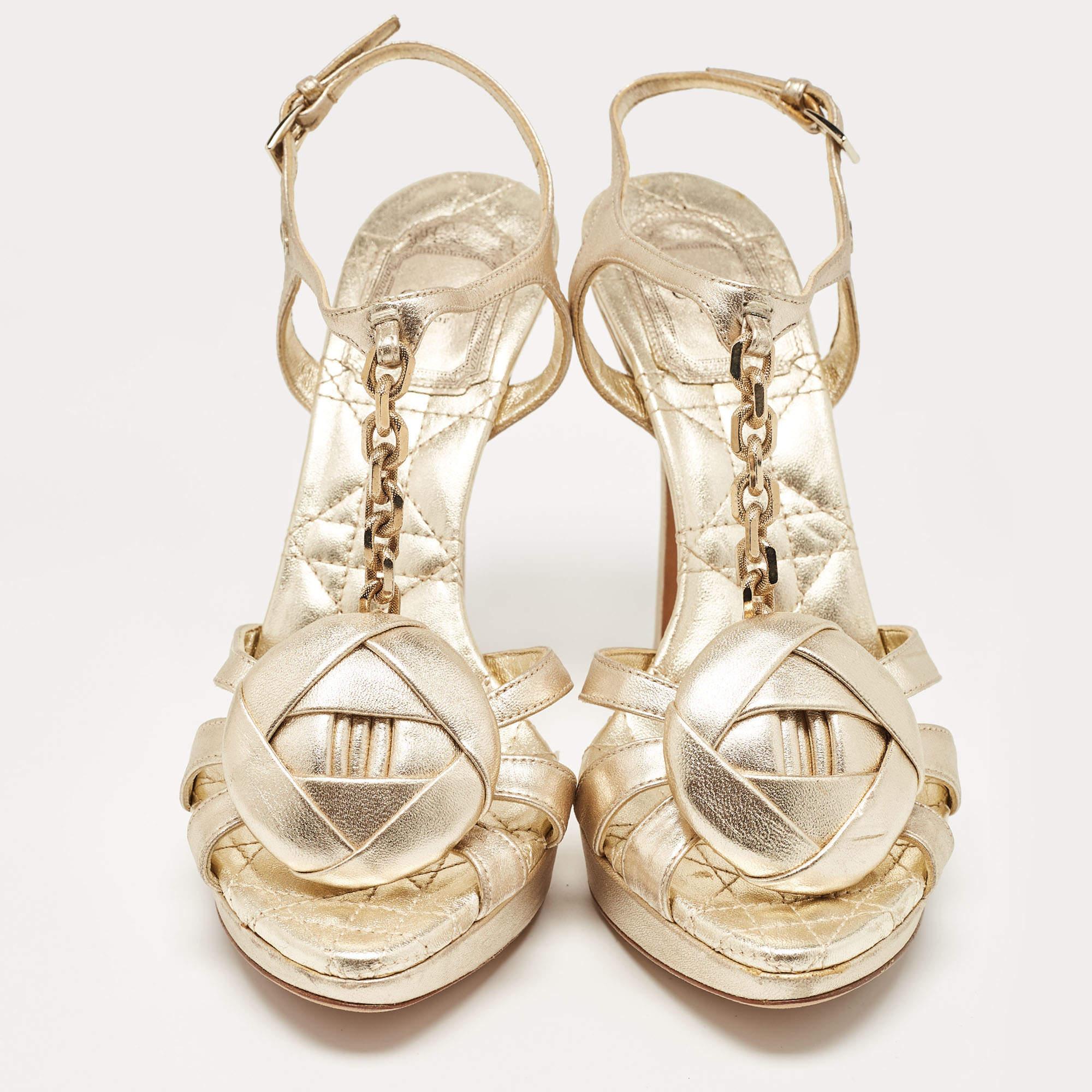 Dior Gold Leather Rose Chain Ankle Strap Platform Sandals Size 37.5 In Fair Condition In Dubai, Al Qouz 2