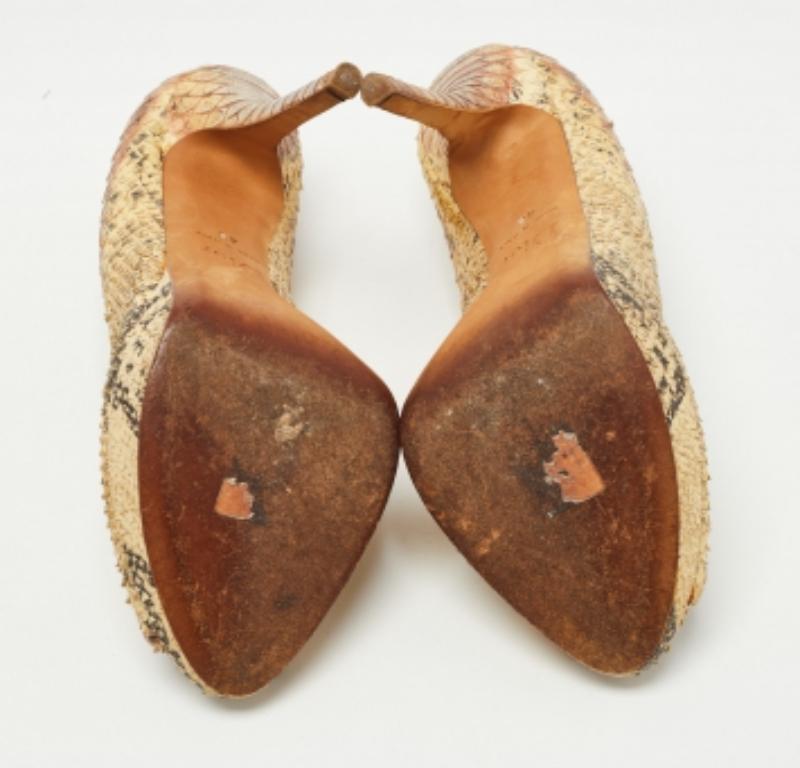 Bombas de plataforma con puntera abierta Miss Dior de piel dorada con pitón en relieve Talla 40 Marrón en venta