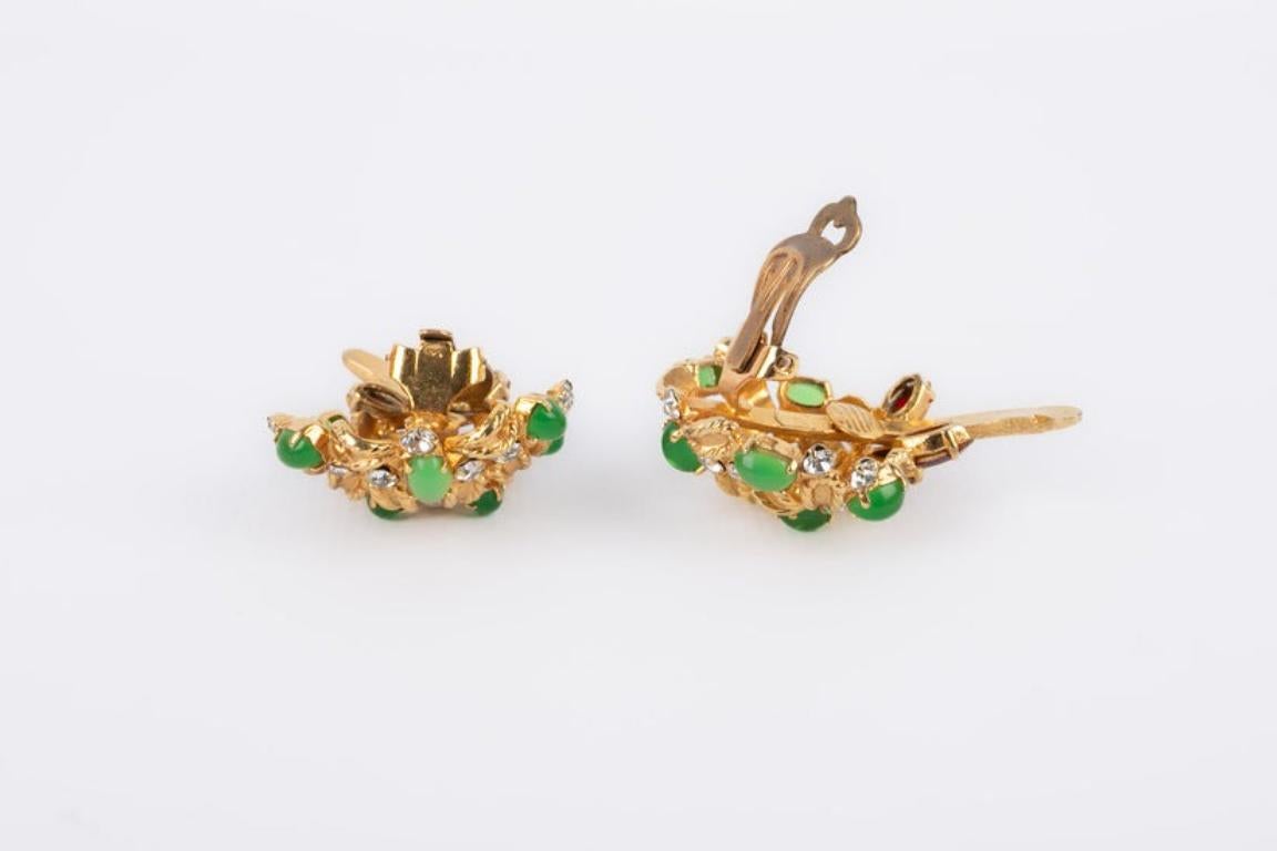 Women's Dior Golden Metal Clip-on Earrings with Rhinestones, 1969 For Sale
