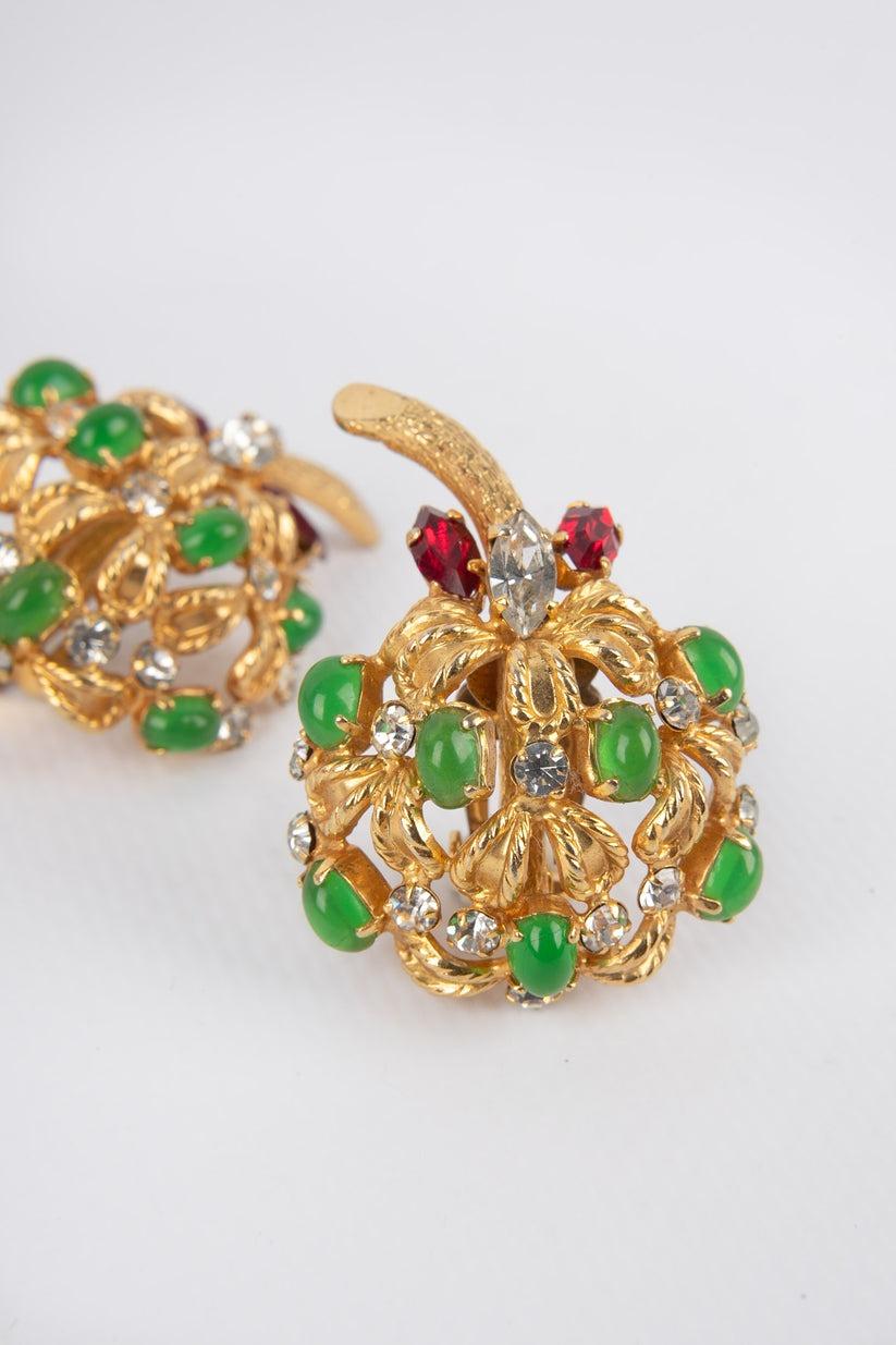 Dior Golden Metal Clip-on Earrings with Rhinestones, 1969 For Sale 1