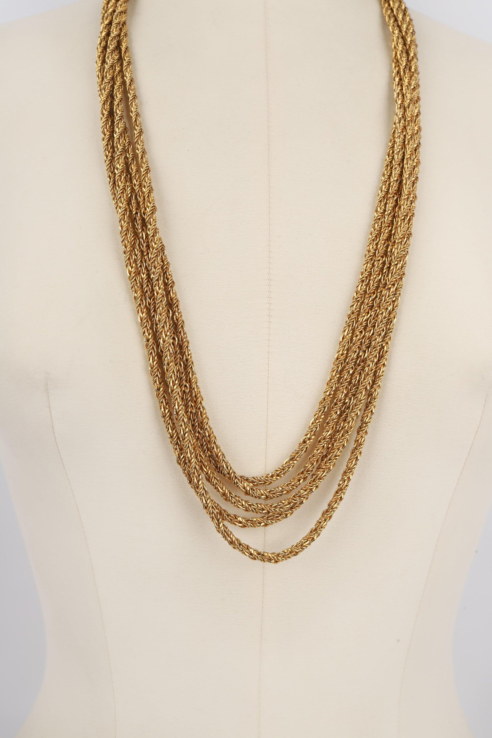 Dior Collier à longue chaîne en métal doré, 1969 Excellent état - En vente à SAINT-OUEN-SUR-SEINE, FR