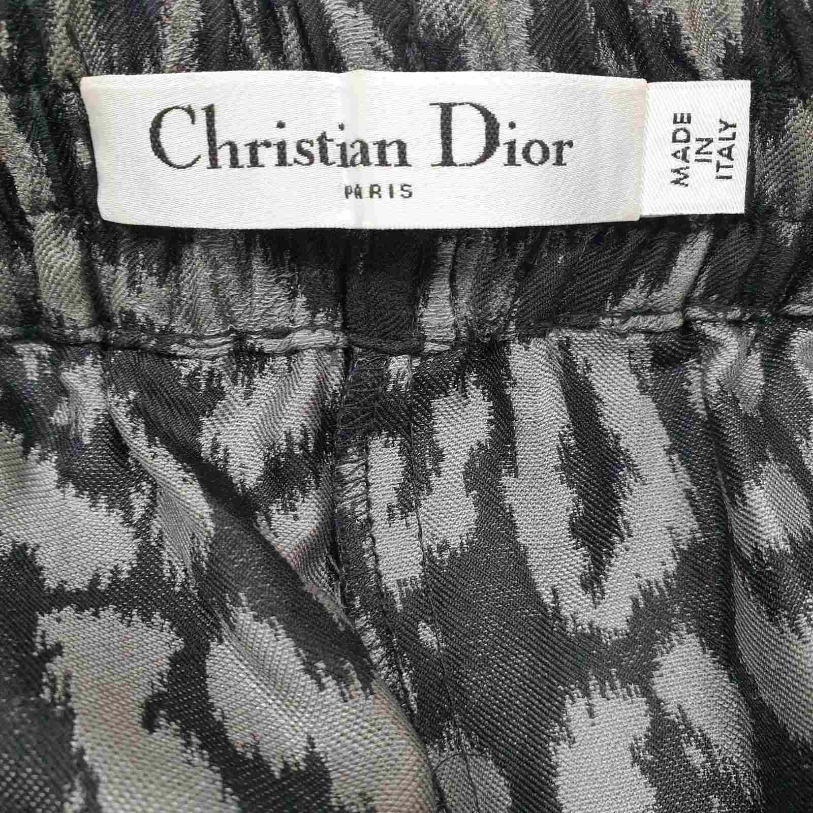 Costume pantalon gris imprimé léopard Dior  4