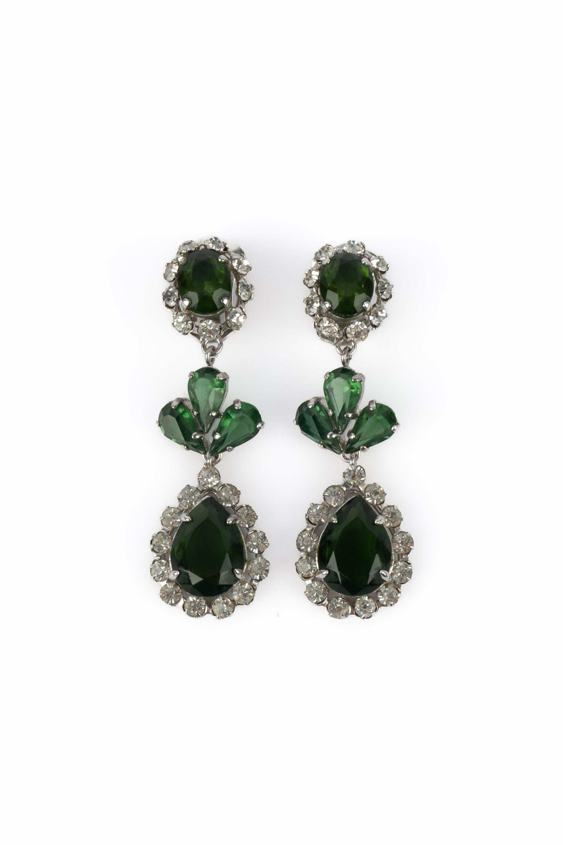 Orecchini verdi Dior 1958 In condizioni ottime in vendita a SAINT-OUEN-SUR-SEINE, FR