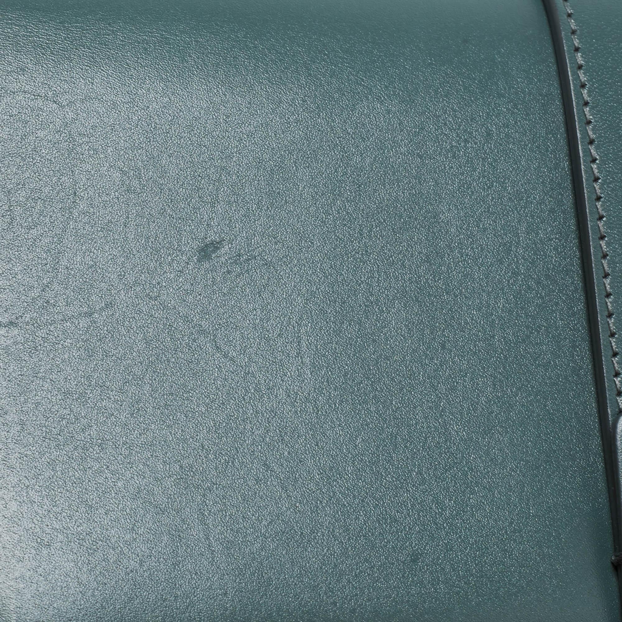 Dior Green Leather 30 Montaigne Shoulder Bag In Good Condition In Dubai, Al Qouz 2