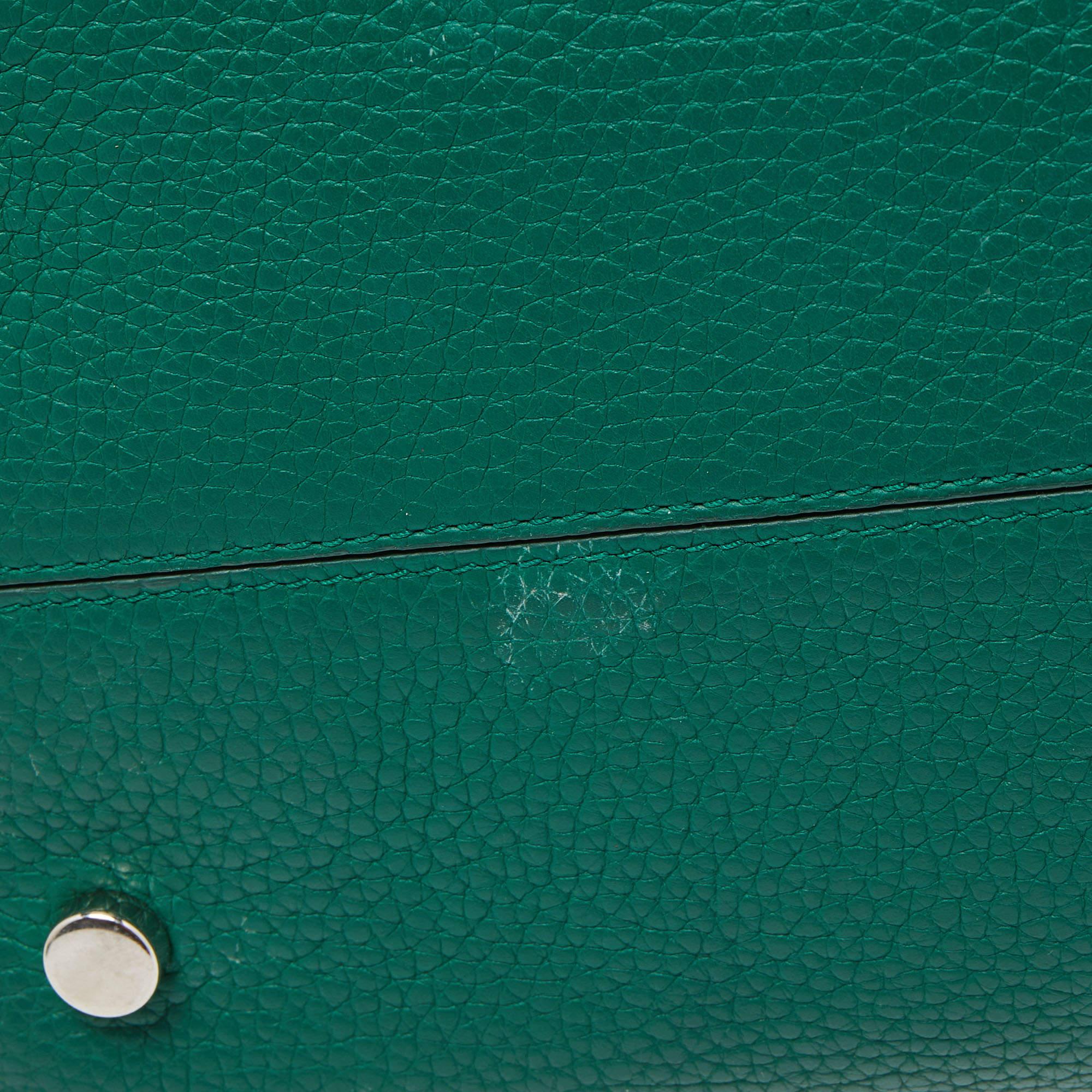 Dior Green Leather Medium Diorever Bag For Sale 7