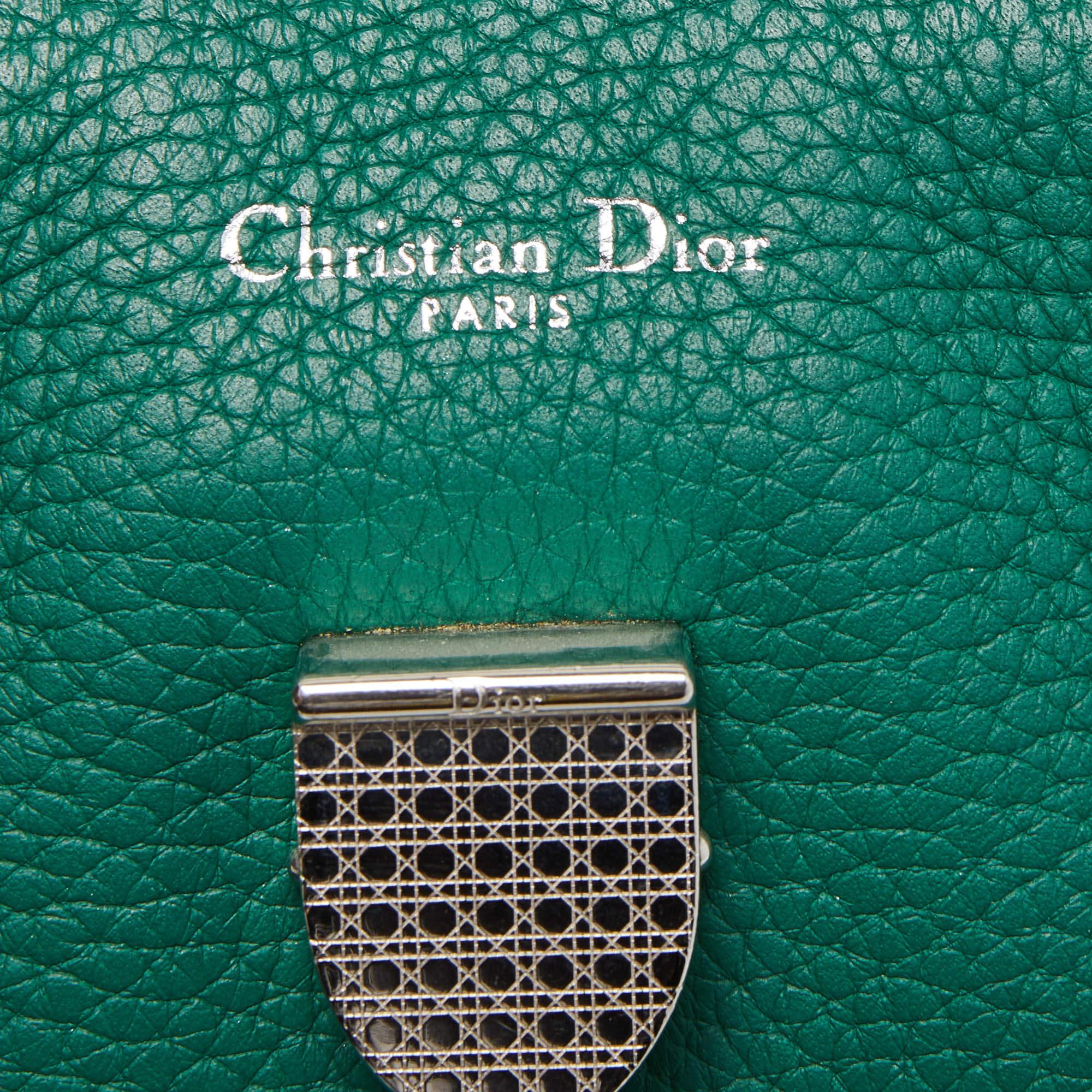 Women's Dior Green Leather Medium Diorever Bag For Sale