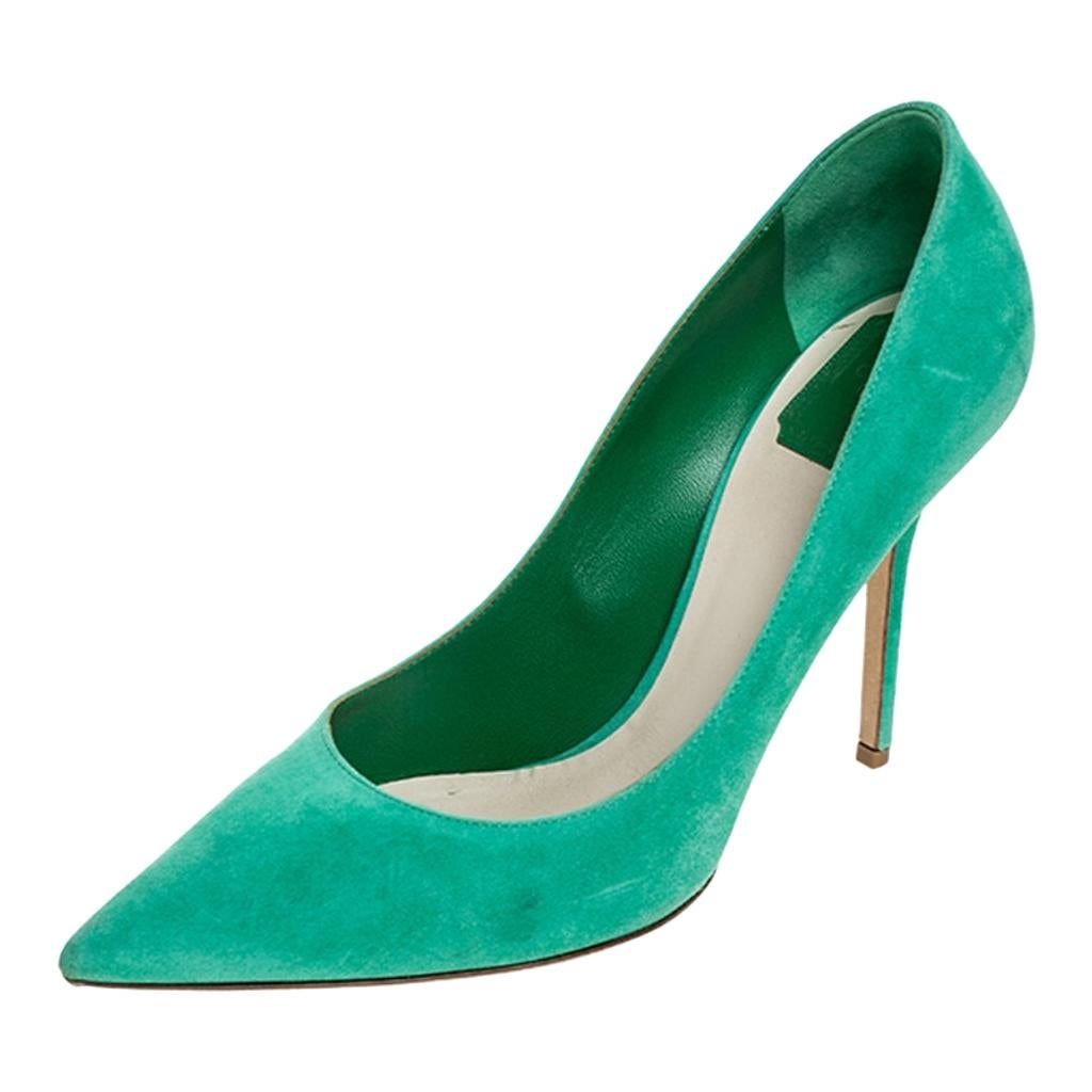 green pointed toe pumps