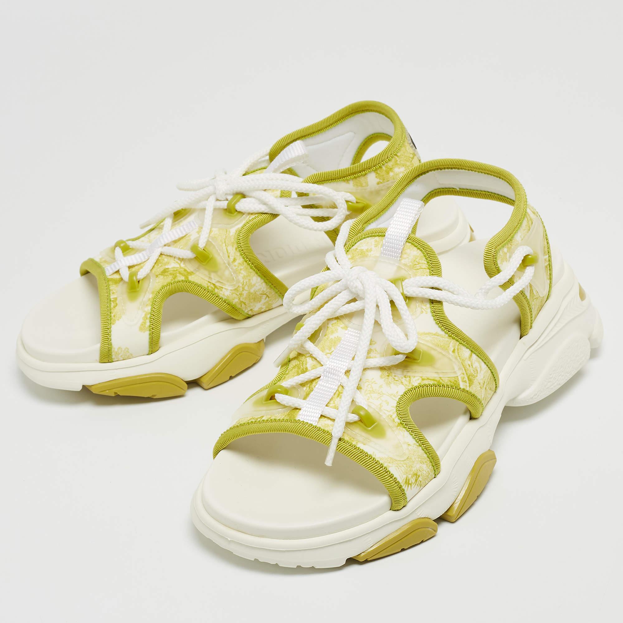 Dior Green/White Canvas and PVC D-Connect Sandals Size 37.5 In Excellent Condition For Sale In Dubai, Al Qouz 2