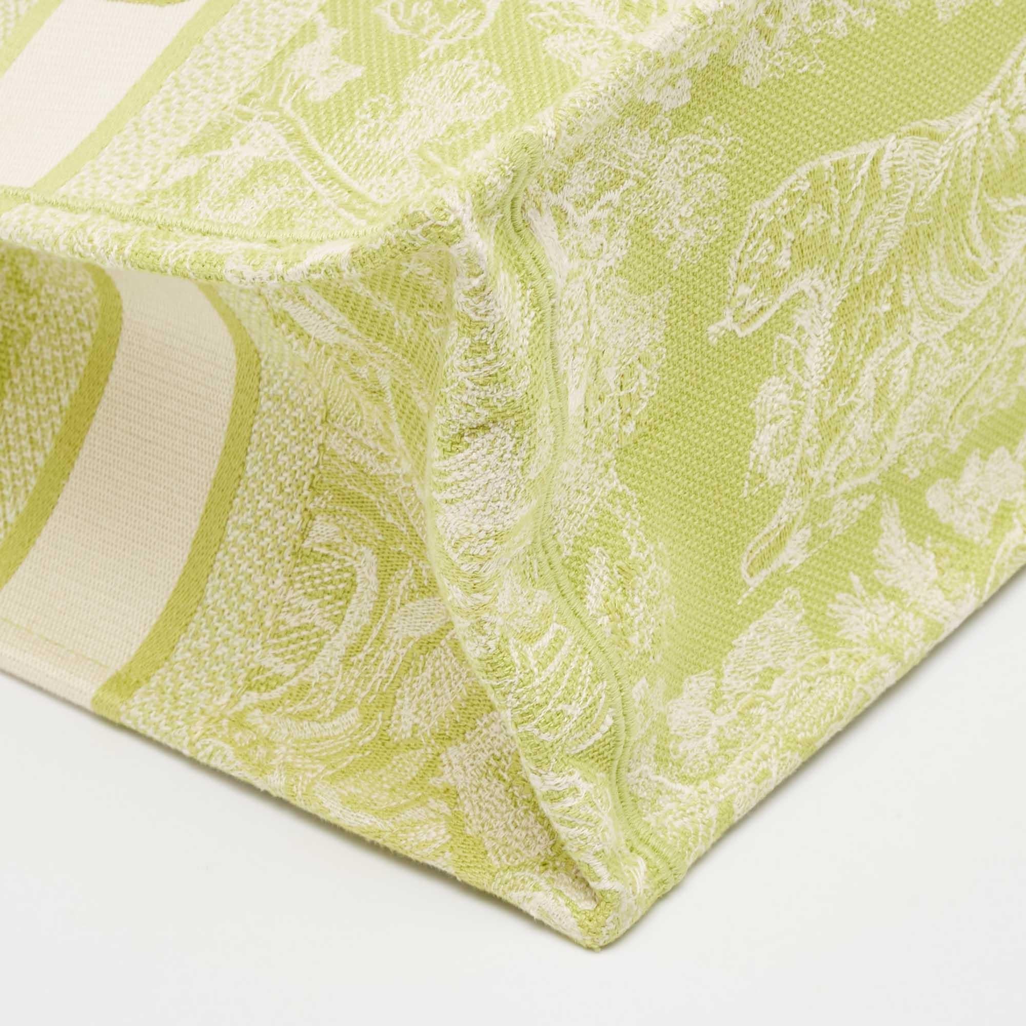 Dior Green/White Embroidered Canvas Medium Toile De Jouy Book Tote 4