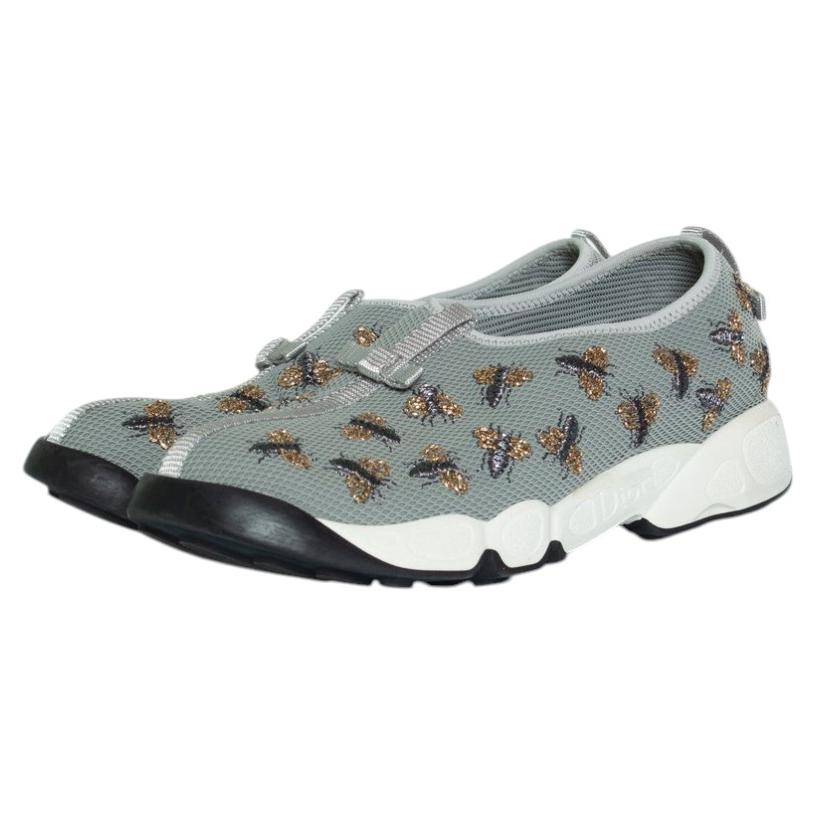Dior, graue Turnschuhe mit Bienenverzierung aus Mesh-Fusion im Angebot