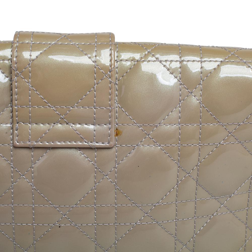 Dior Grey Cannage Patent Leather Miss Dior Promenade Pouch Bag In Fair Condition In Dubai, Al Qouz 2