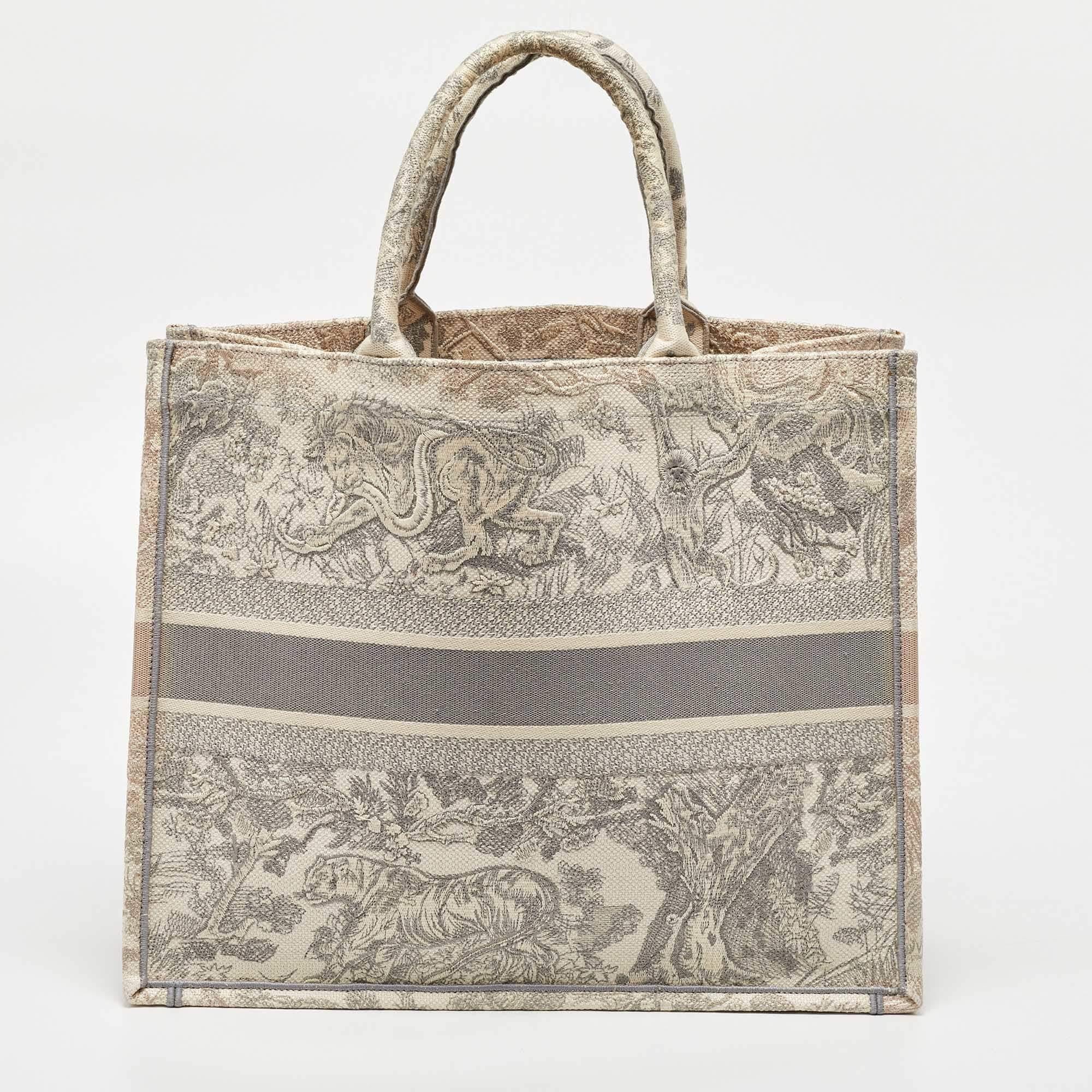 Women's Dior Grey Embroidered Canvas Large Toile de Jouy Book Tote For Sale