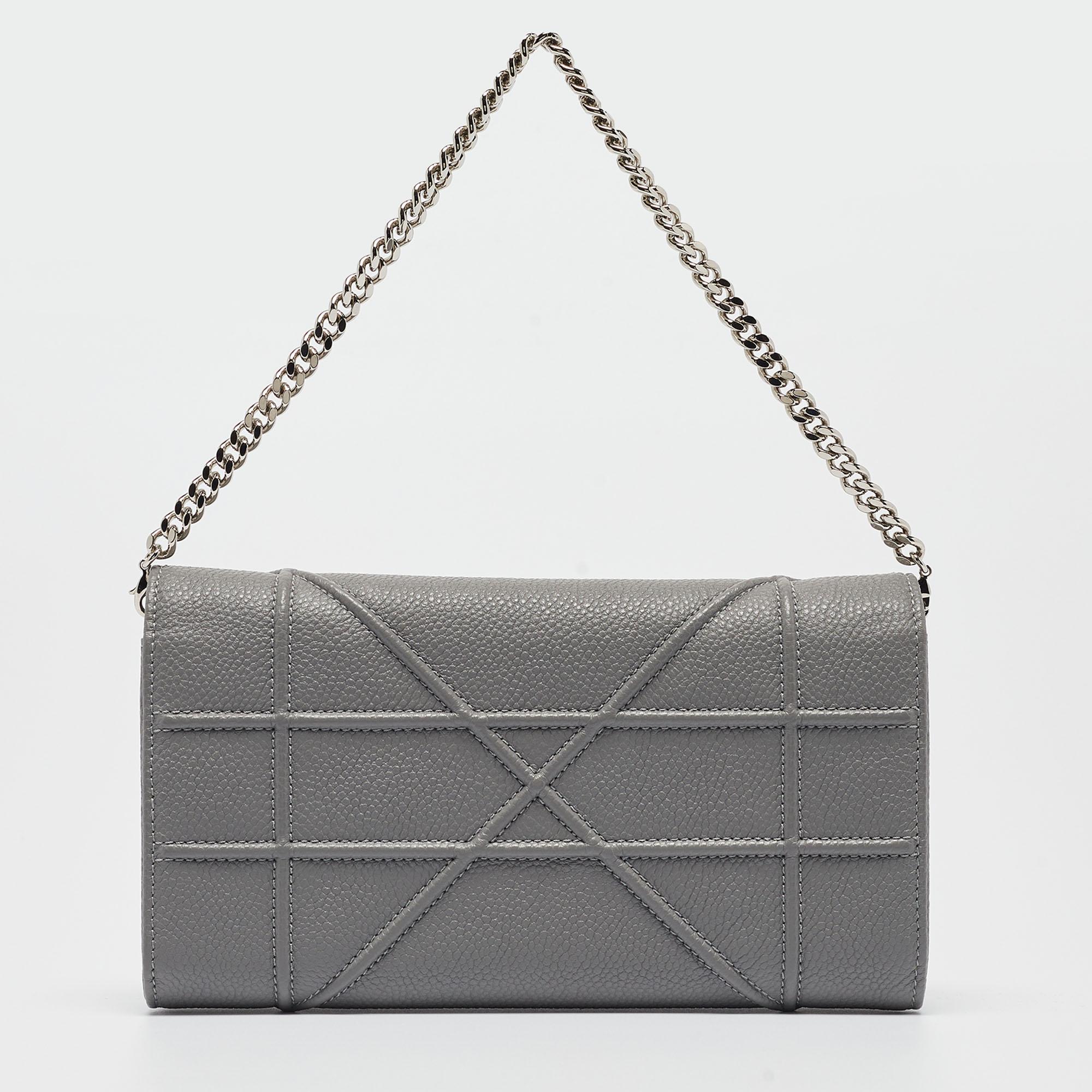 Dior Grey Leather Diorama Wallet on Chain For Sale 4