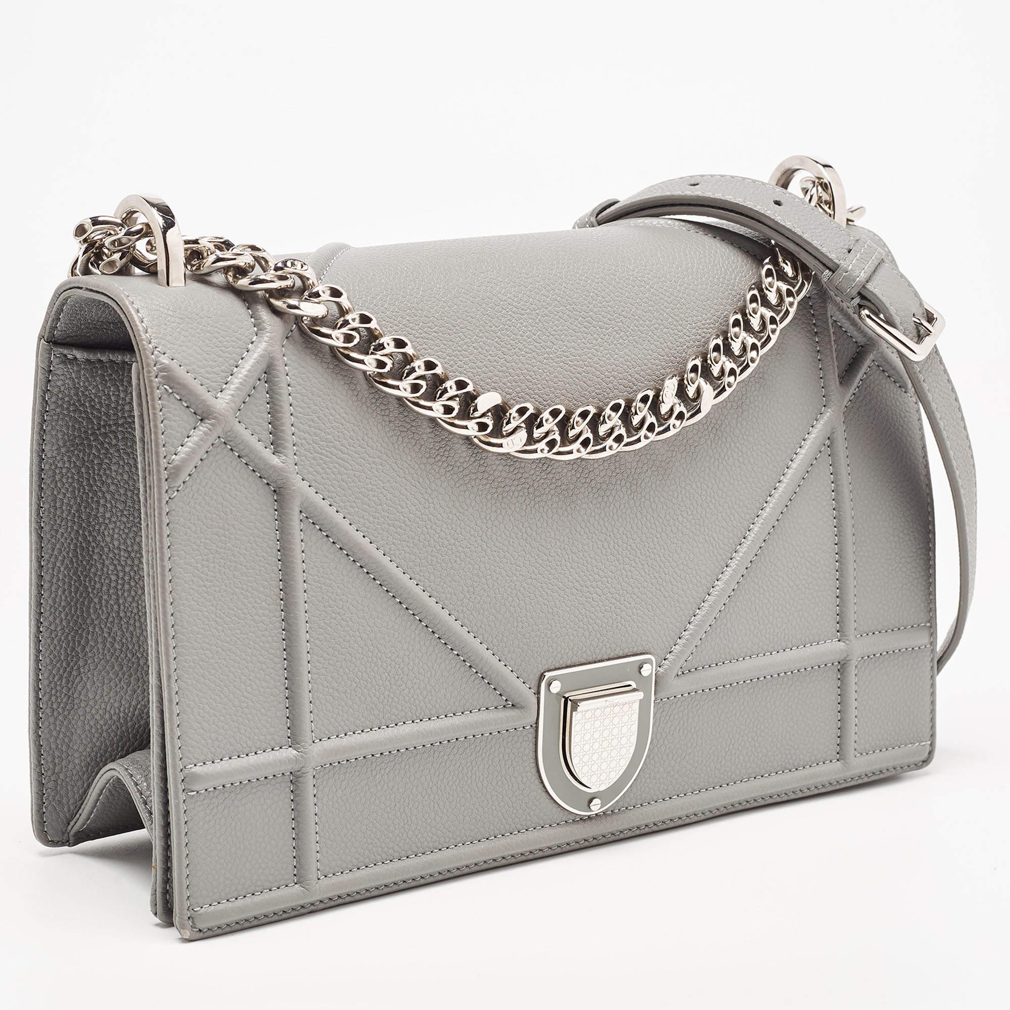 Dior Grey Leather Medium Diorama Flap Shoulder Bag In Excellent Condition For Sale In Dubai, Al Qouz 2