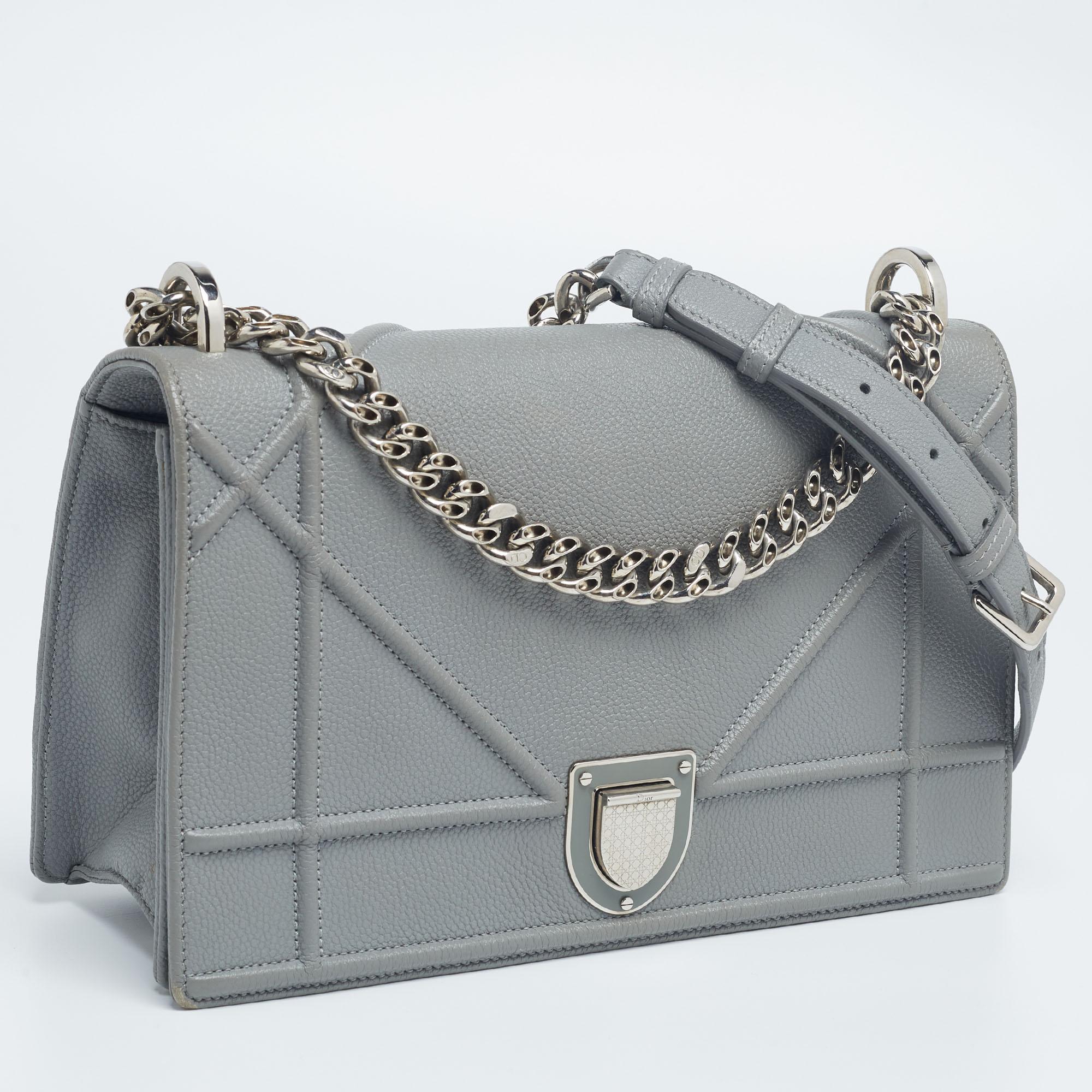 Dior Grey Leather Medium Diorama Flap Shoulder Bag In Good Condition In Dubai, Al Qouz 2