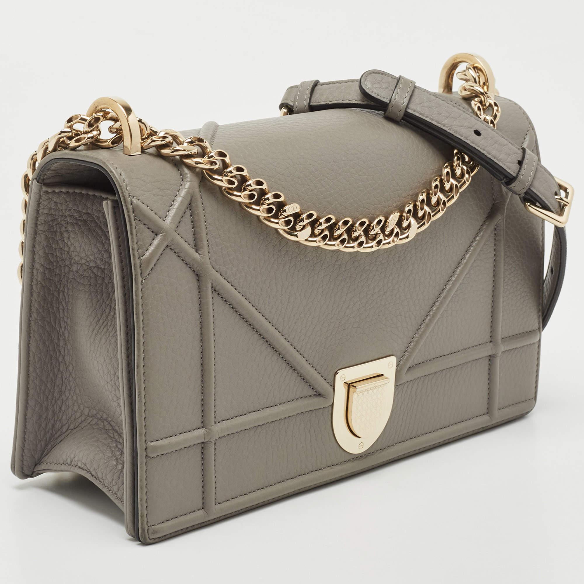 Dior Grey Leather Medium Diorama Shoulder Bag In Excellent Condition In Dubai, Al Qouz 2