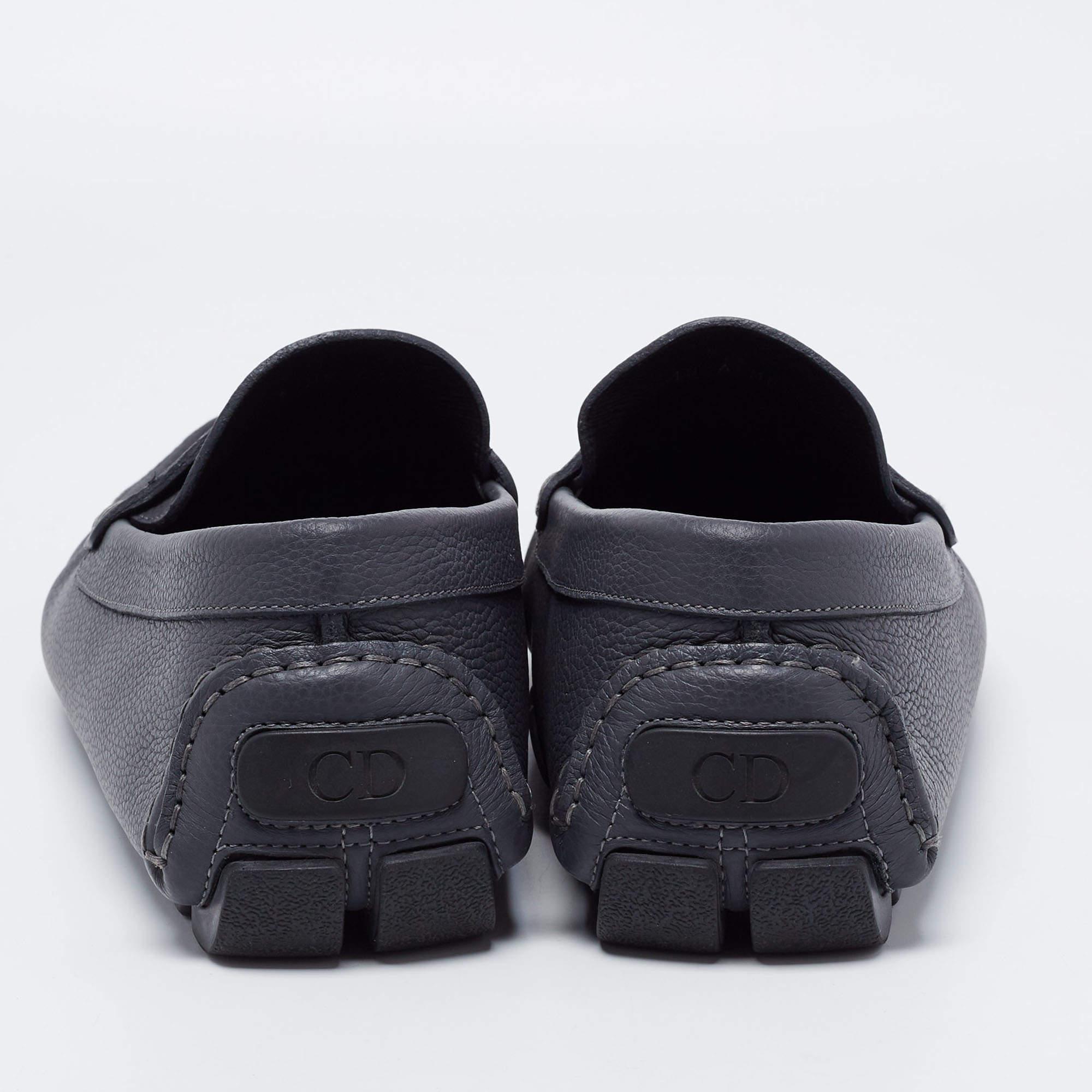 Dior Grey Leather Slip On Loafers Size 44 In Good Condition In Dubai, Al Qouz 2