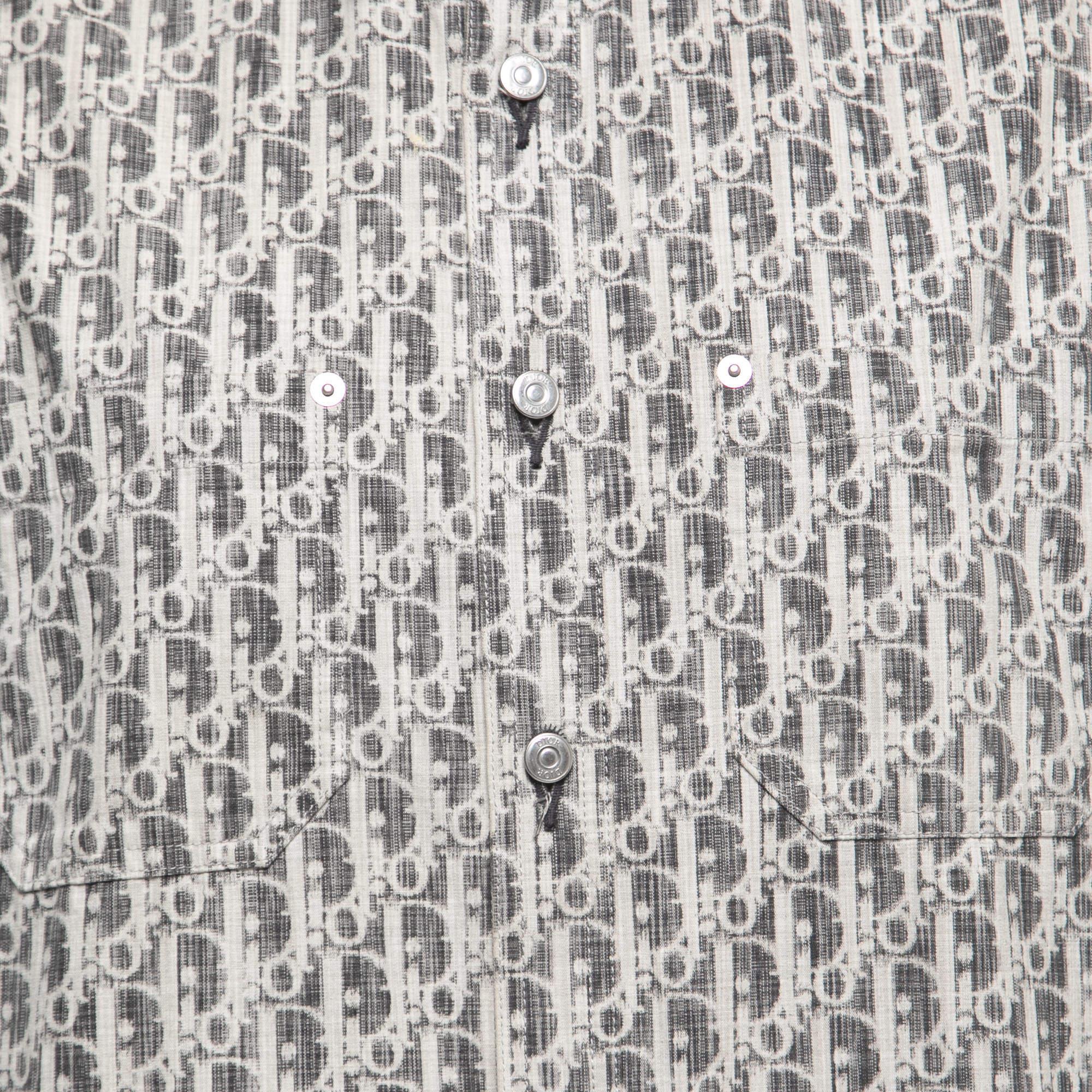 Dior - Chemise à manches complètes en coton gris oblique avec boutons à l'avant S Bon état à Dubai, Al Qouz 2