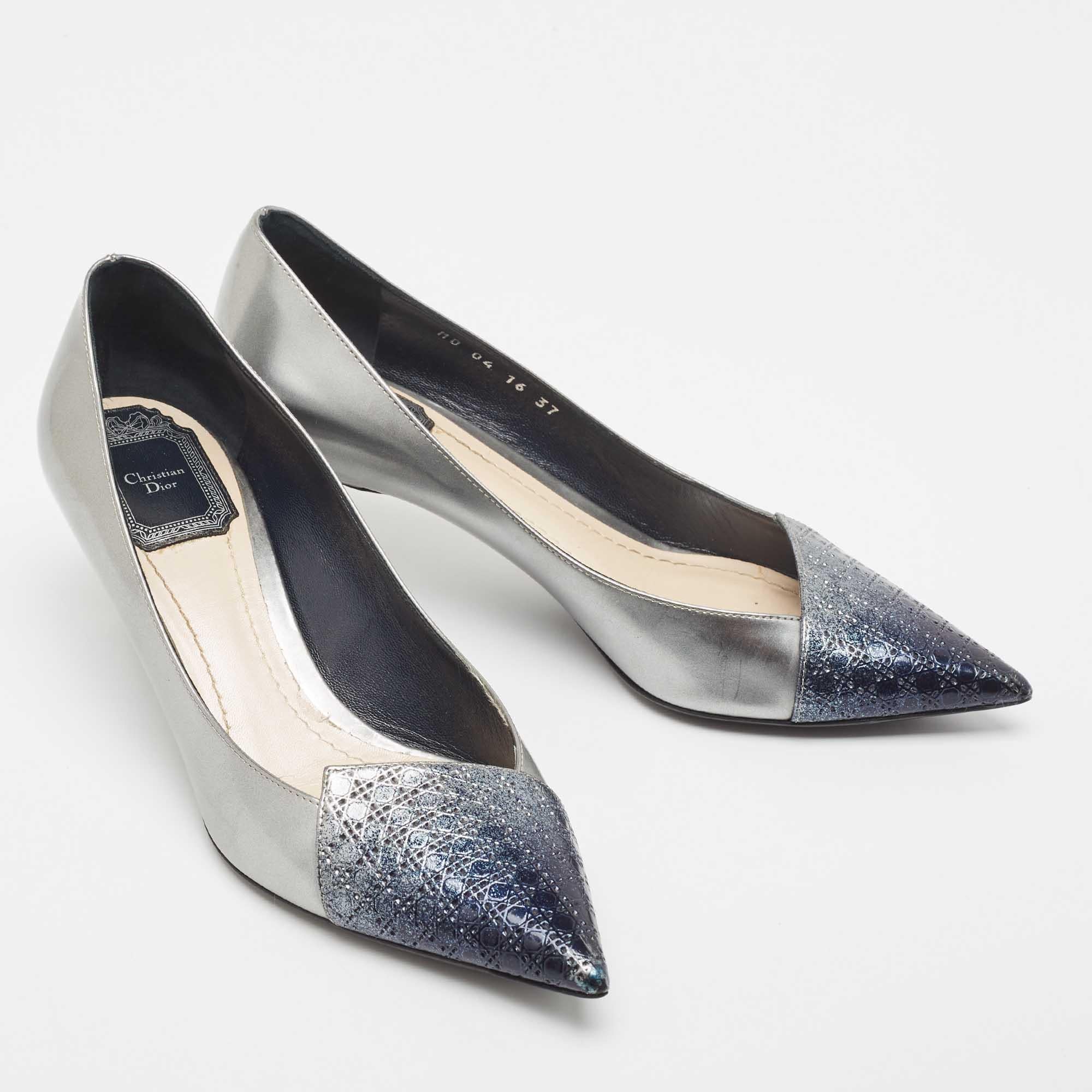 Dior Grey Patent Cannage Pointed Toe Pumps Size 37 In Good Condition For Sale In Dubai, Al Qouz 2