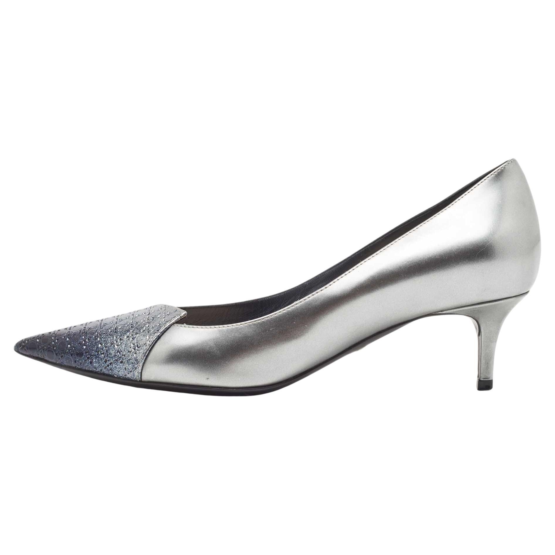 Dior Grey Patent Cannage Pointed Toe Pumps Size 37 For Sale