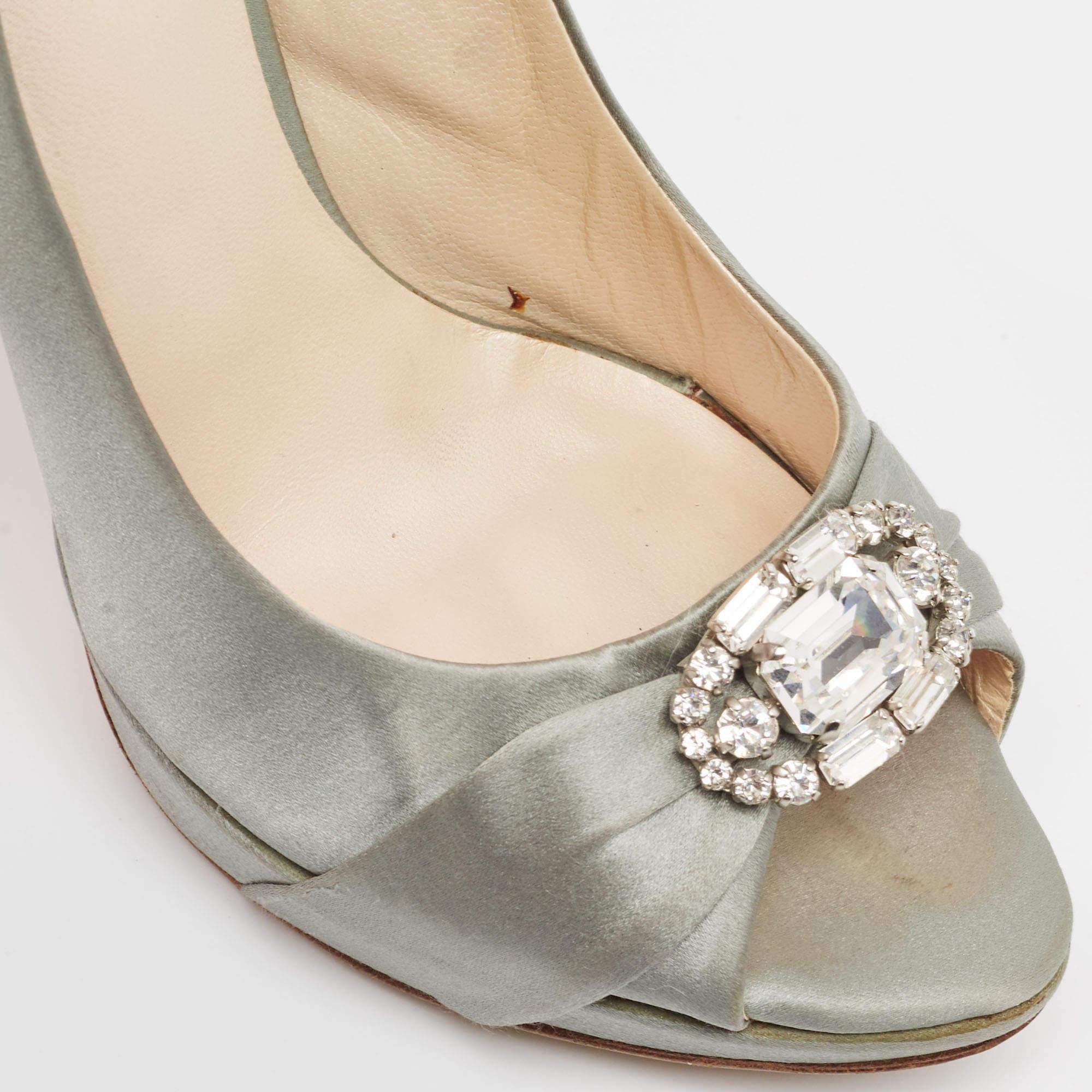 Dior Graue Satin-Pumps mit Kristallverzierung und Peep Toe Größe 37 im Angebot 4